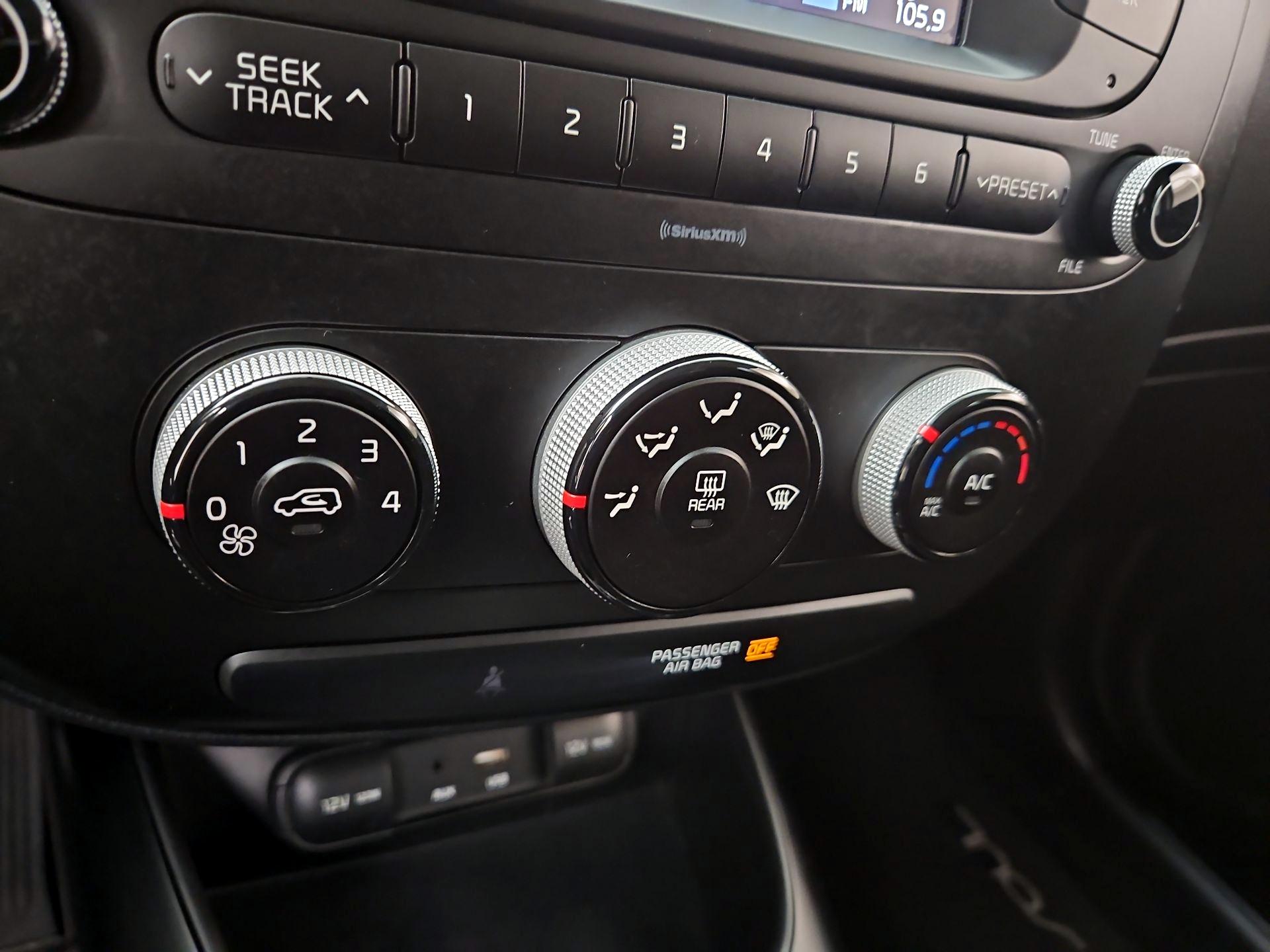 Thumbnail: 2018 Kia Soul - 15