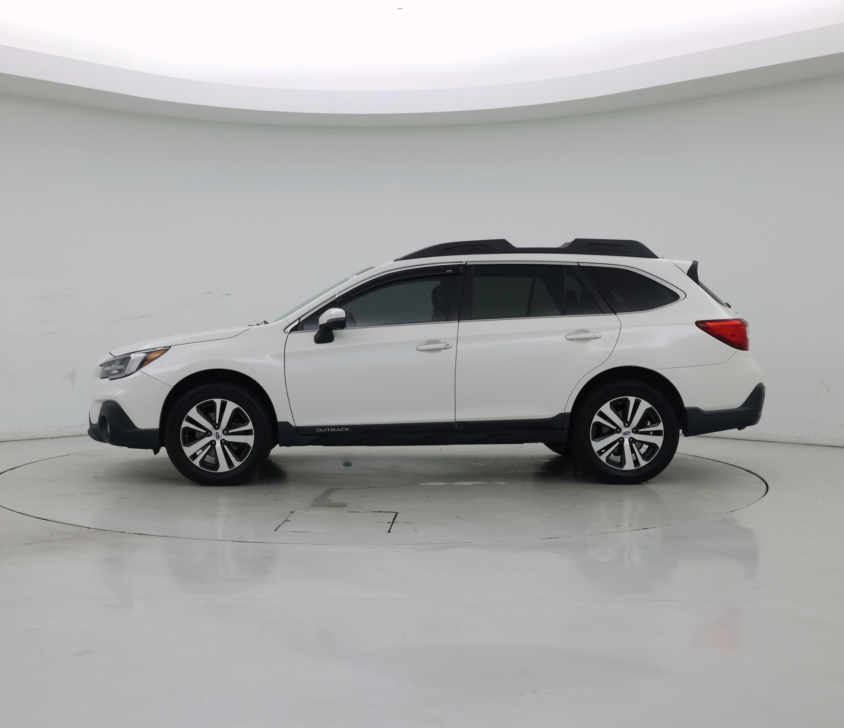 Thumbnail: 2018 Subaru Outback - 3