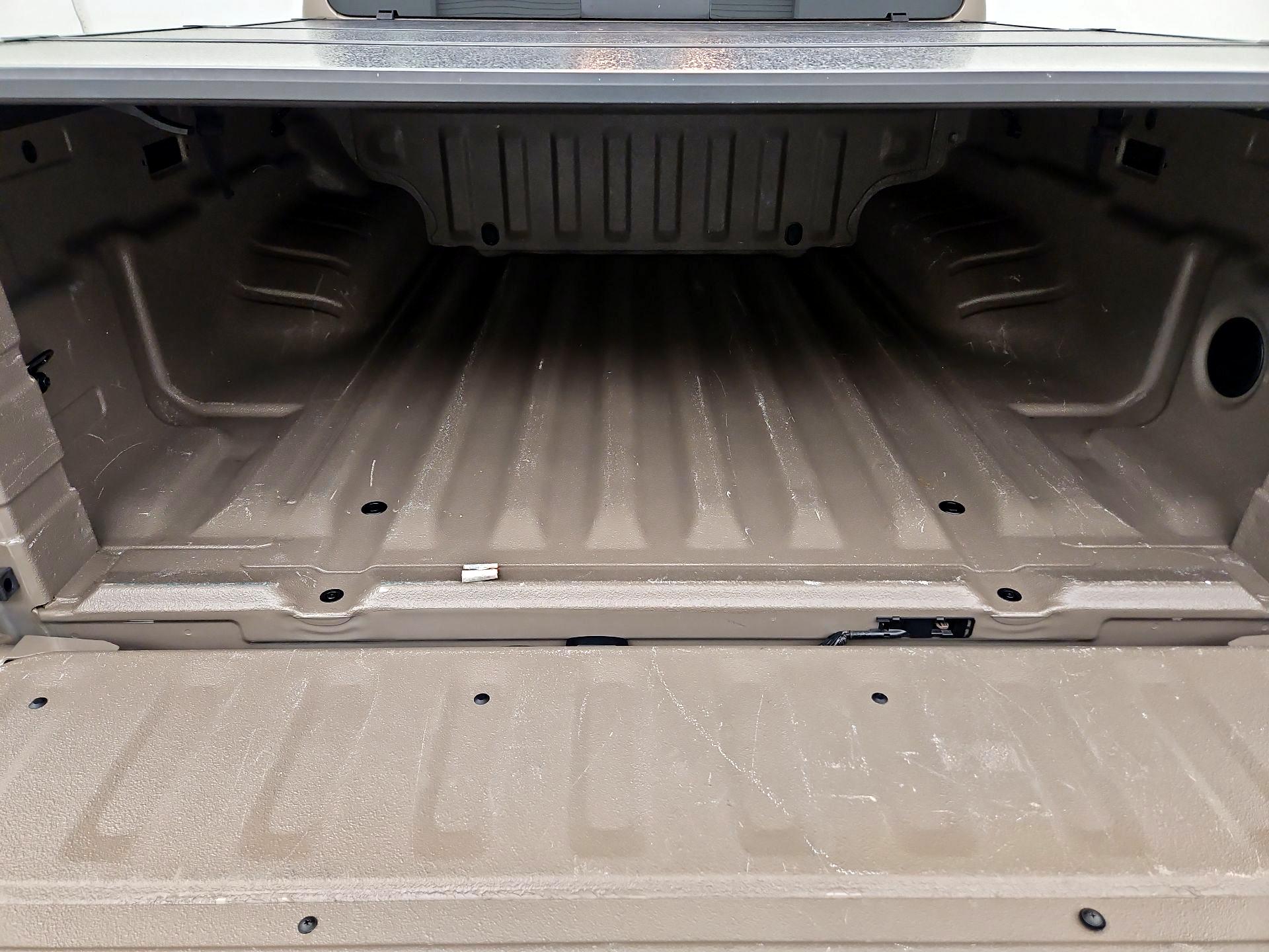 Thumbnail: 2023 Nissan Frontier - 20