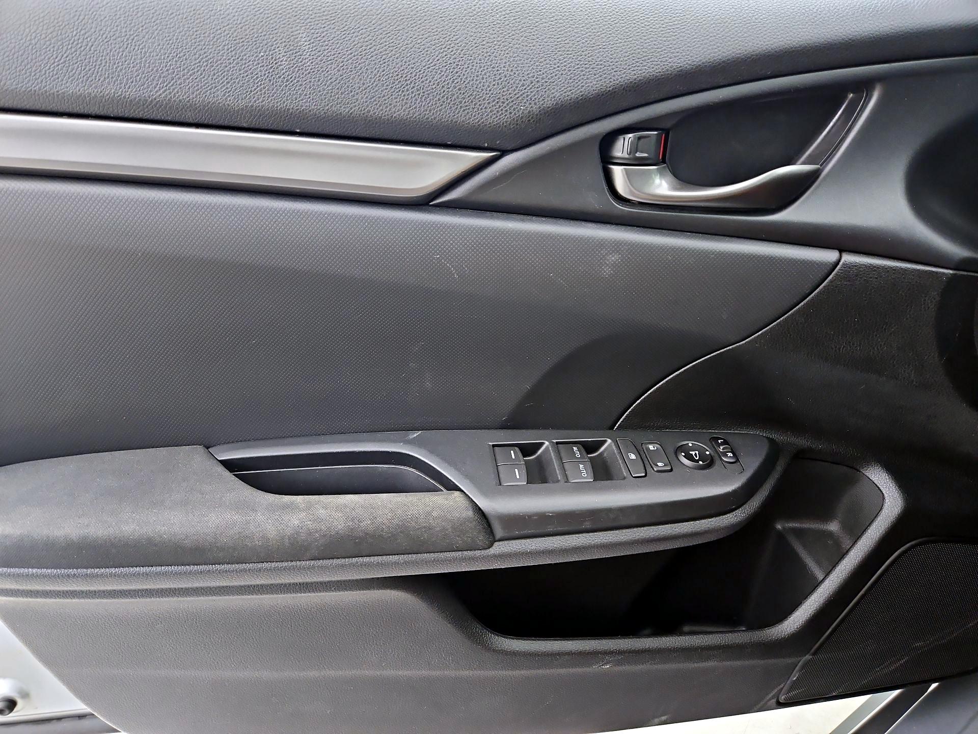 Thumbnail: 2019 Honda Civic - 12