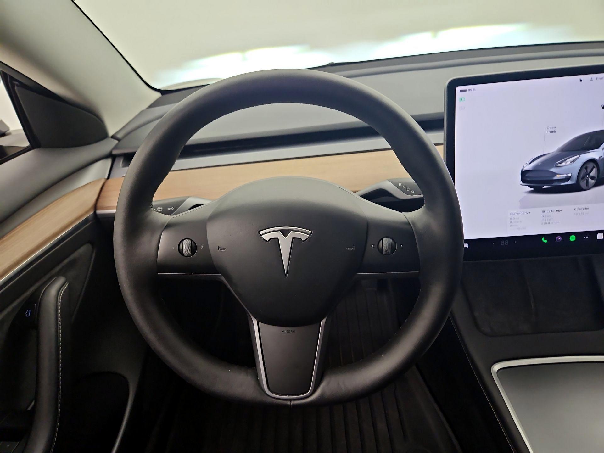 Thumbnail: 2023 Tesla Model 3 - 10