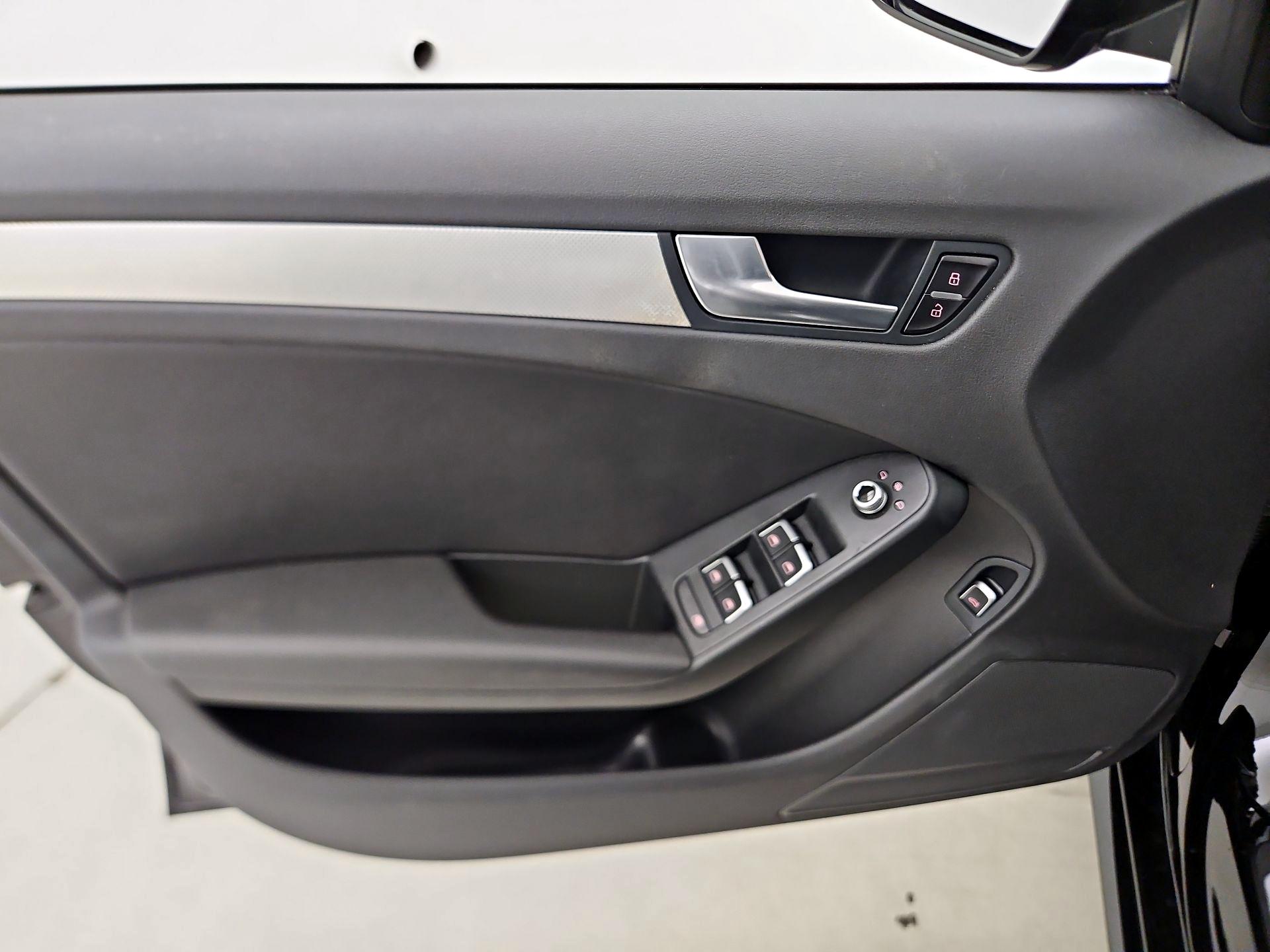 Thumbnail: 2016 Audi A4 - 12