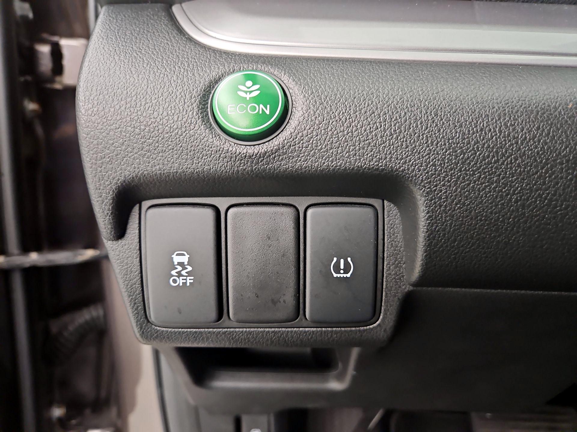 Thumbnail: 2015 Honda CR-V - 13