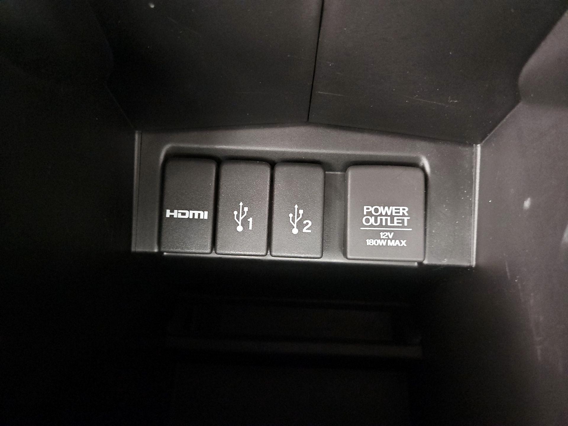 Thumbnail: 2015 Honda CR-V - 18