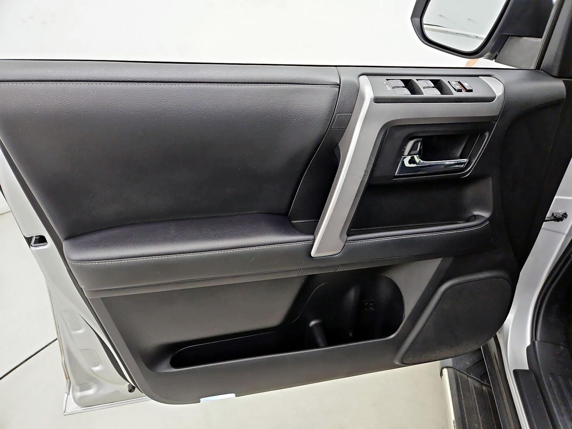 Thumbnail: 2021 Toyota 4Runner - 12