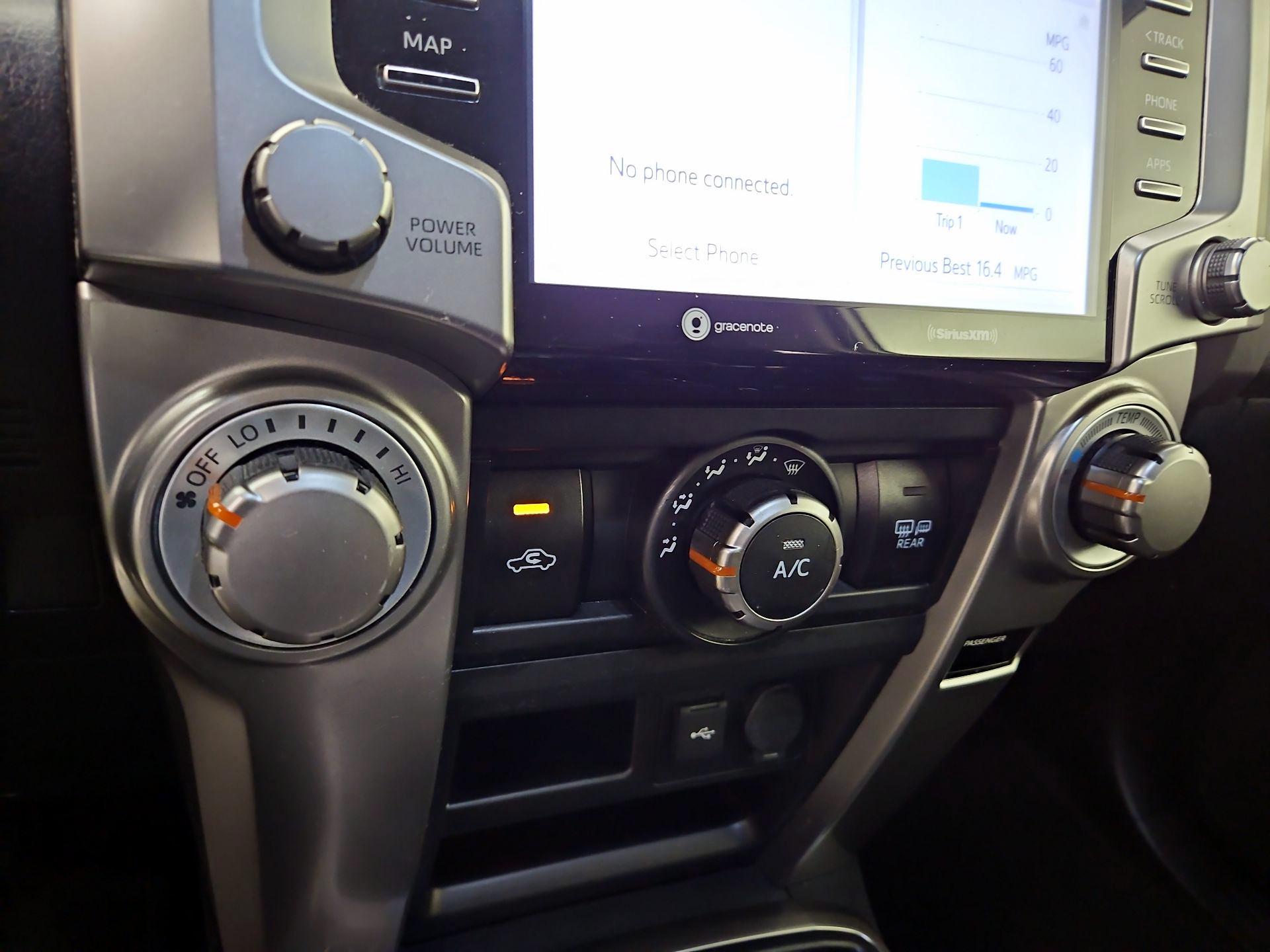 Thumbnail: 2021 Toyota 4Runner - 15