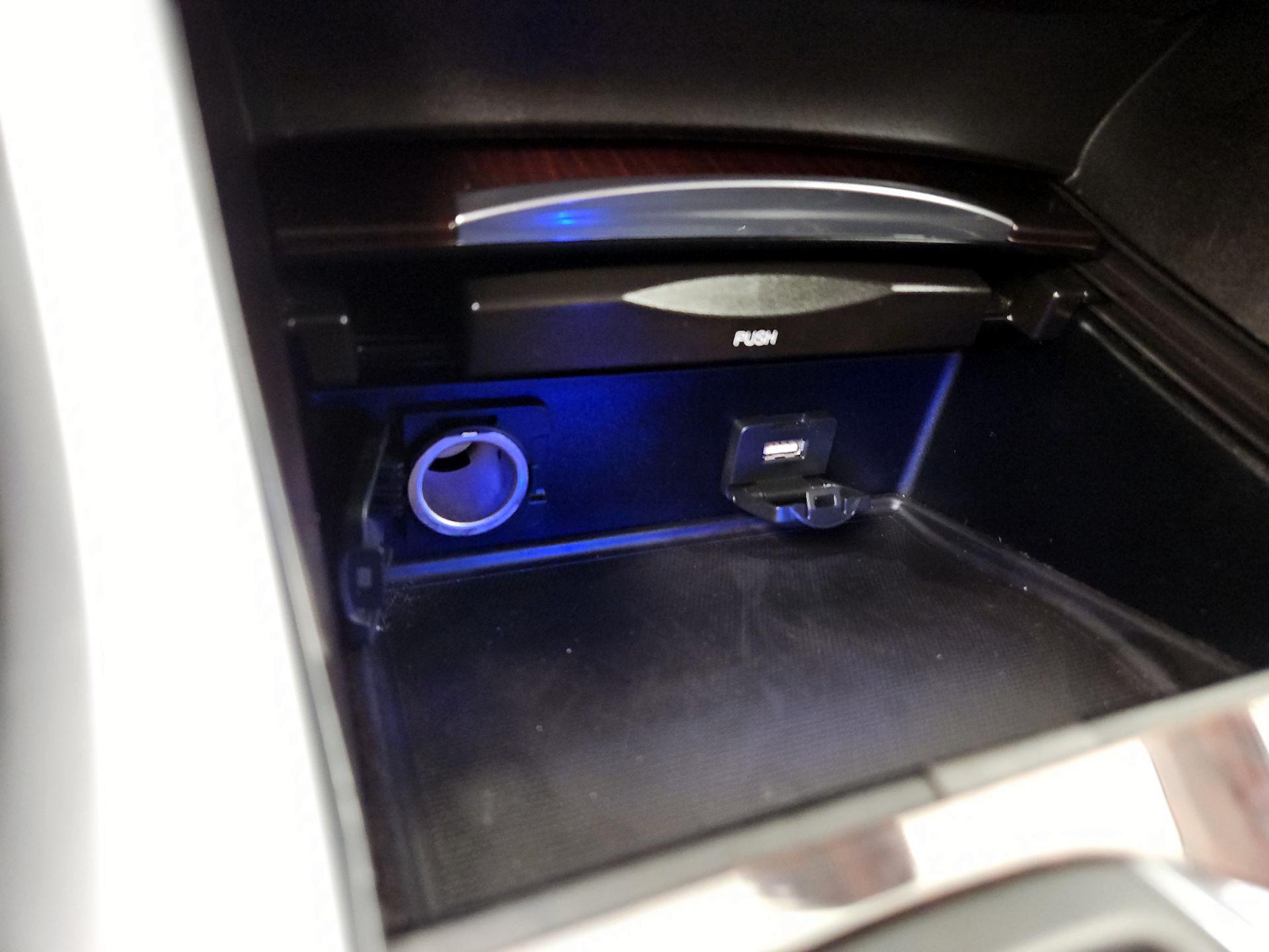 Thumbnail: 2017 Acura TLX - 18