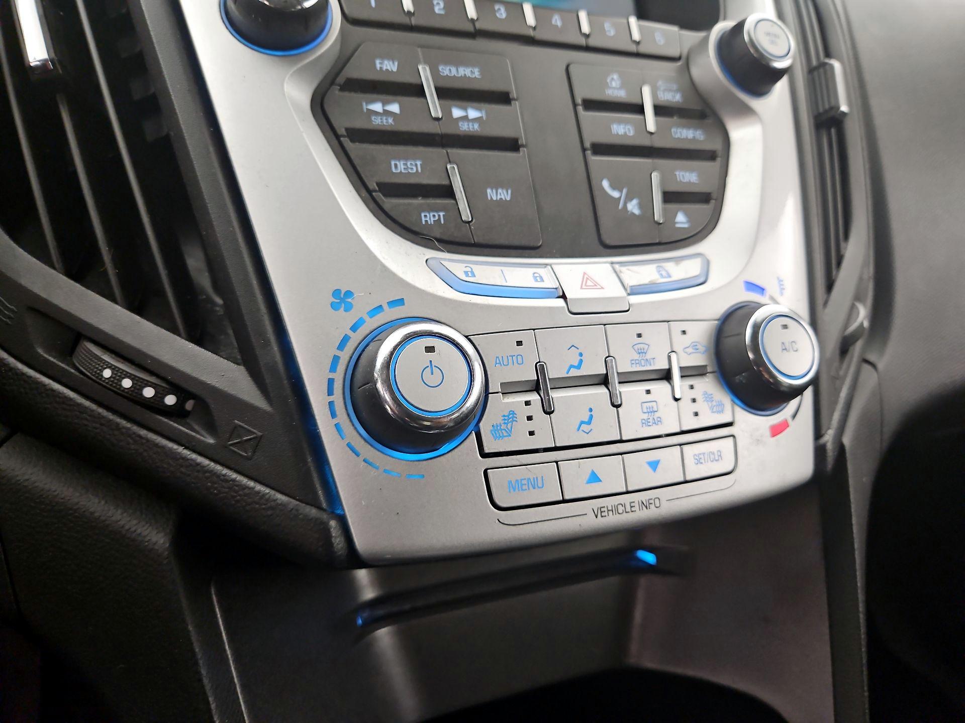 Thumbnail: 2014 Chevrolet Equinox - 16