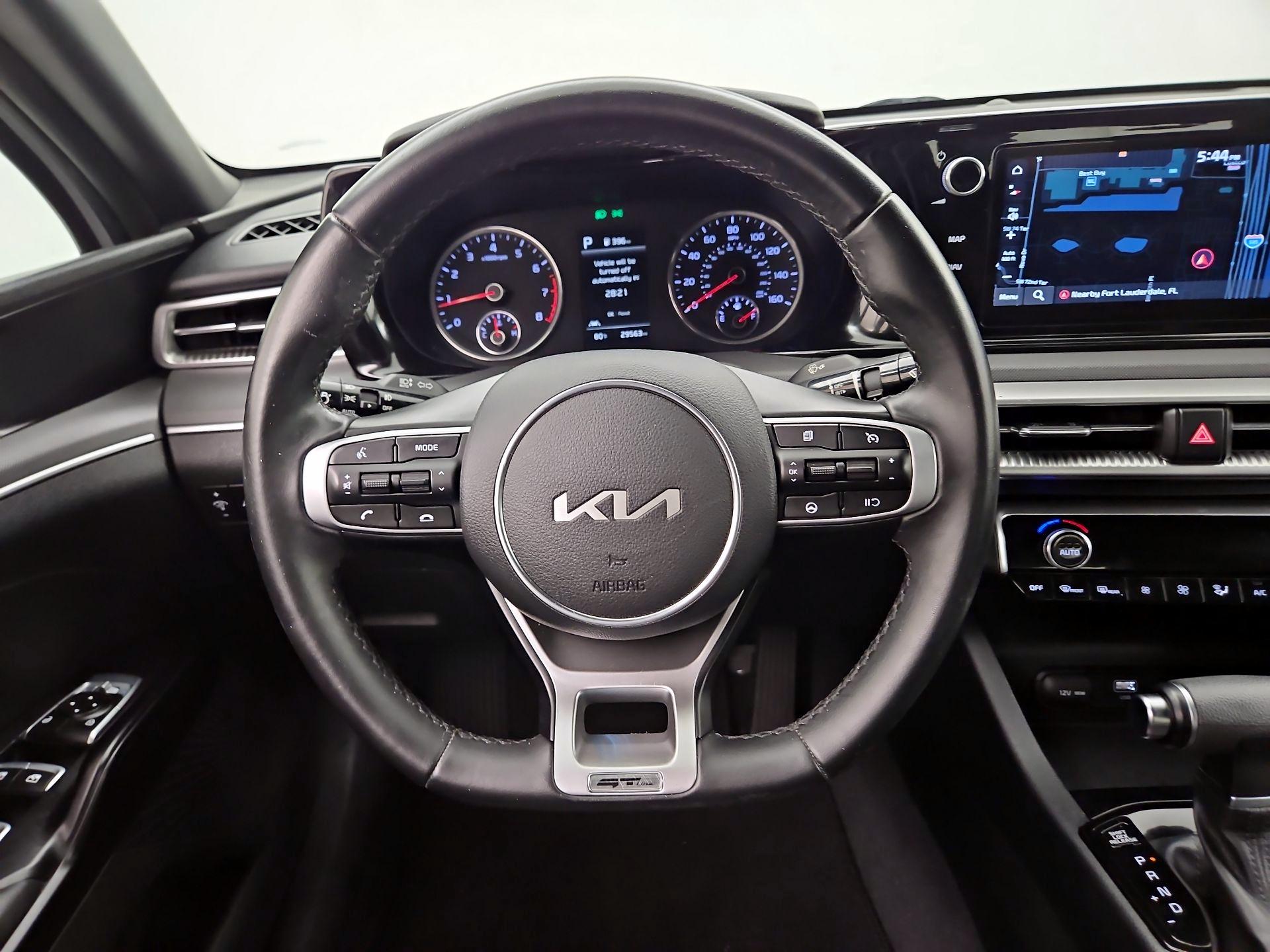 Thumbnail: 2023 Kia K5 - 10