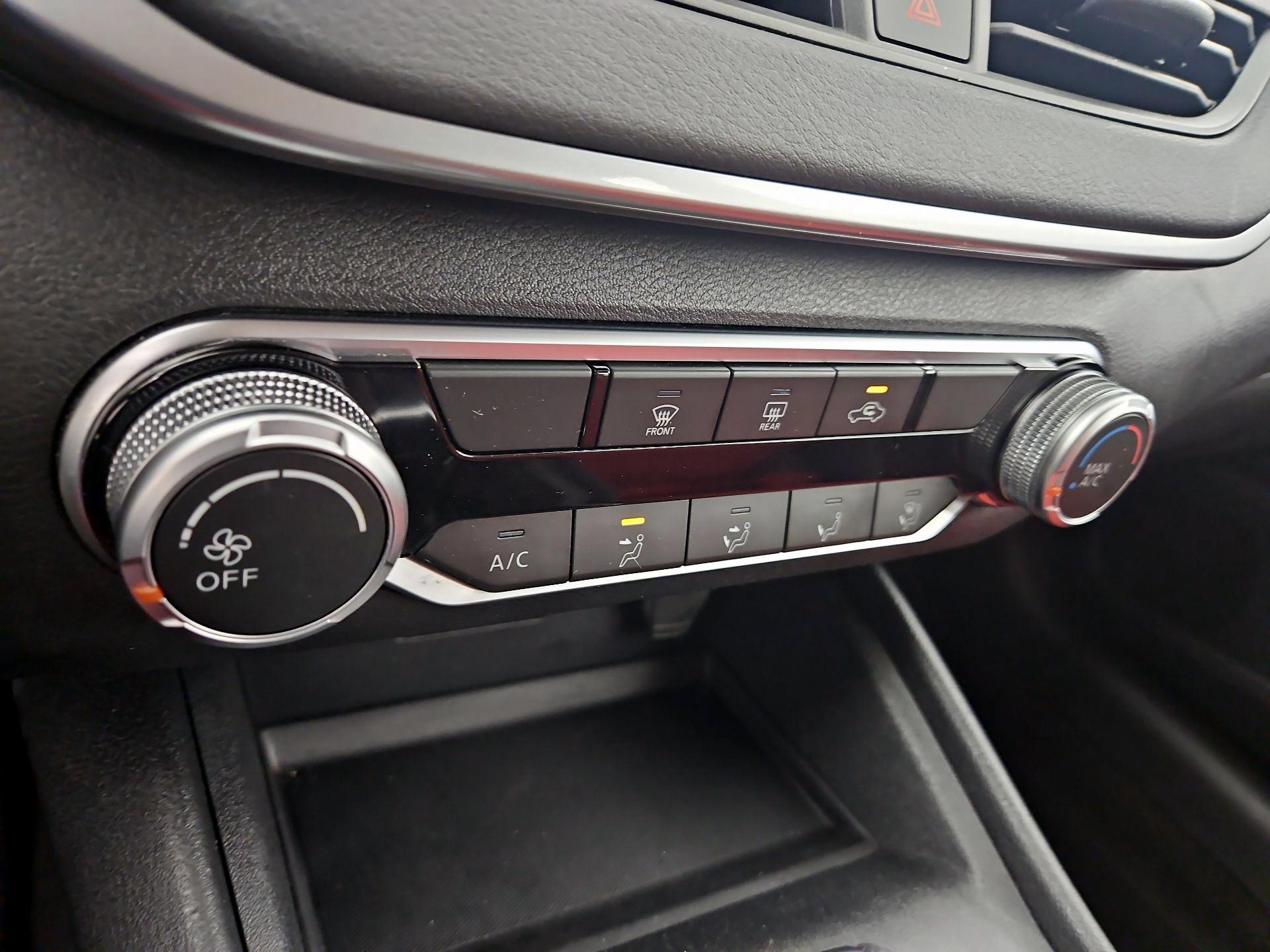 Thumbnail: 2022 Nissan Altima - 16