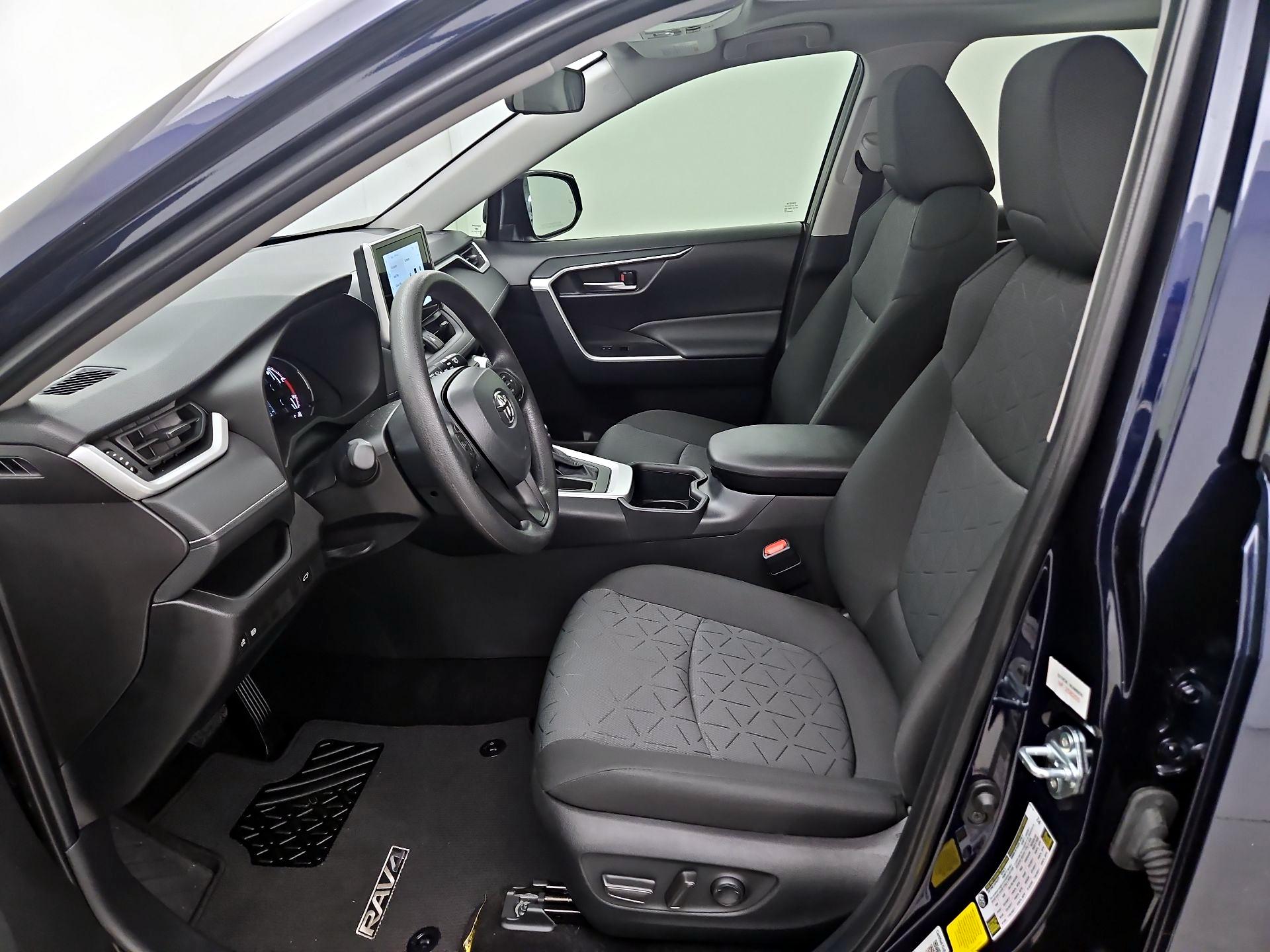 Thumbnail: 2025 Toyota RAV4 - 11