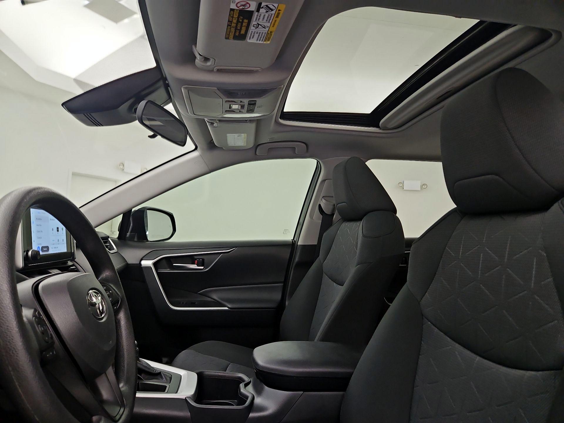 Thumbnail: 2025 Toyota RAV4 - 19