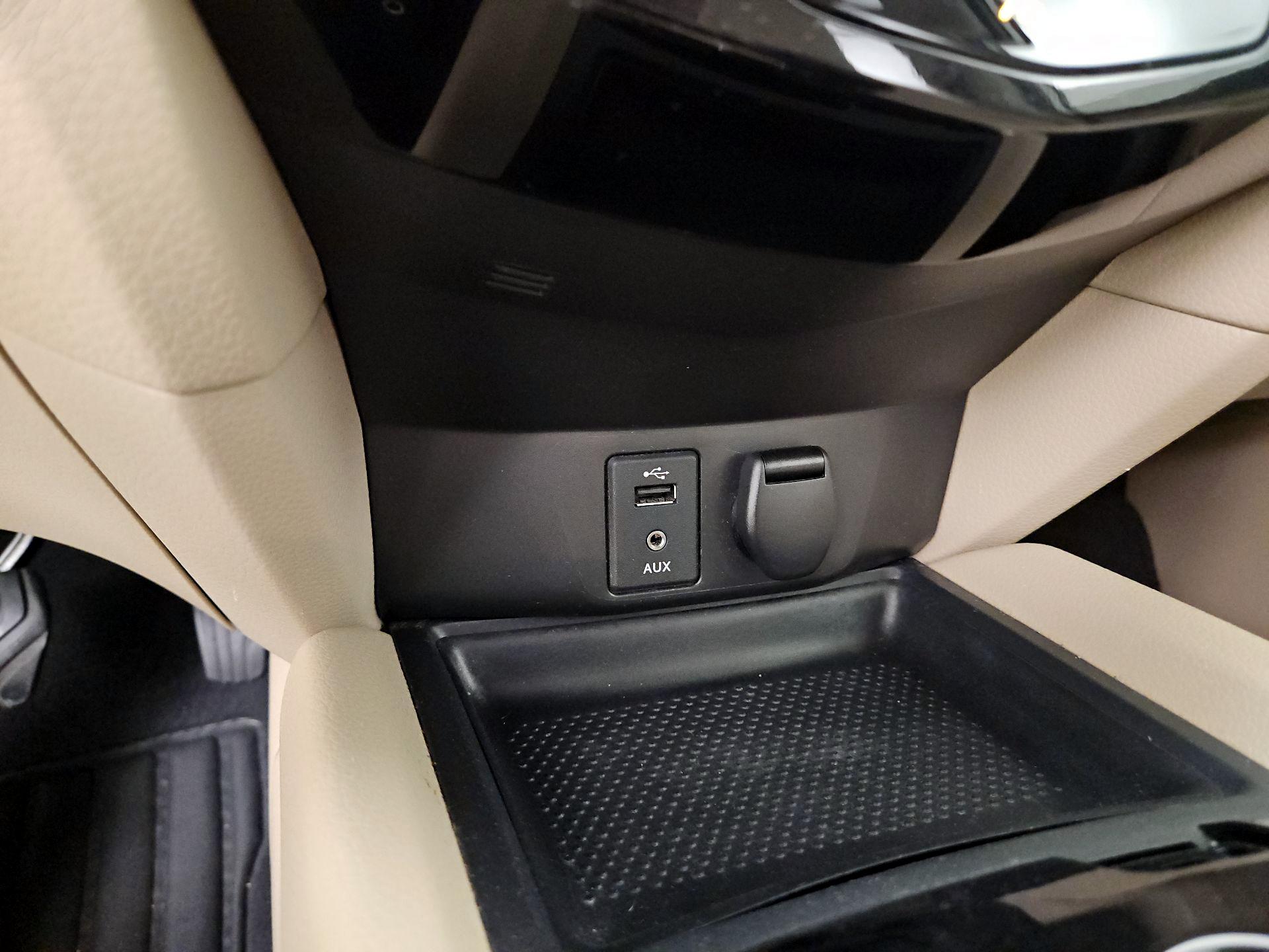 Thumbnail: 2016 Nissan Rogue - 18