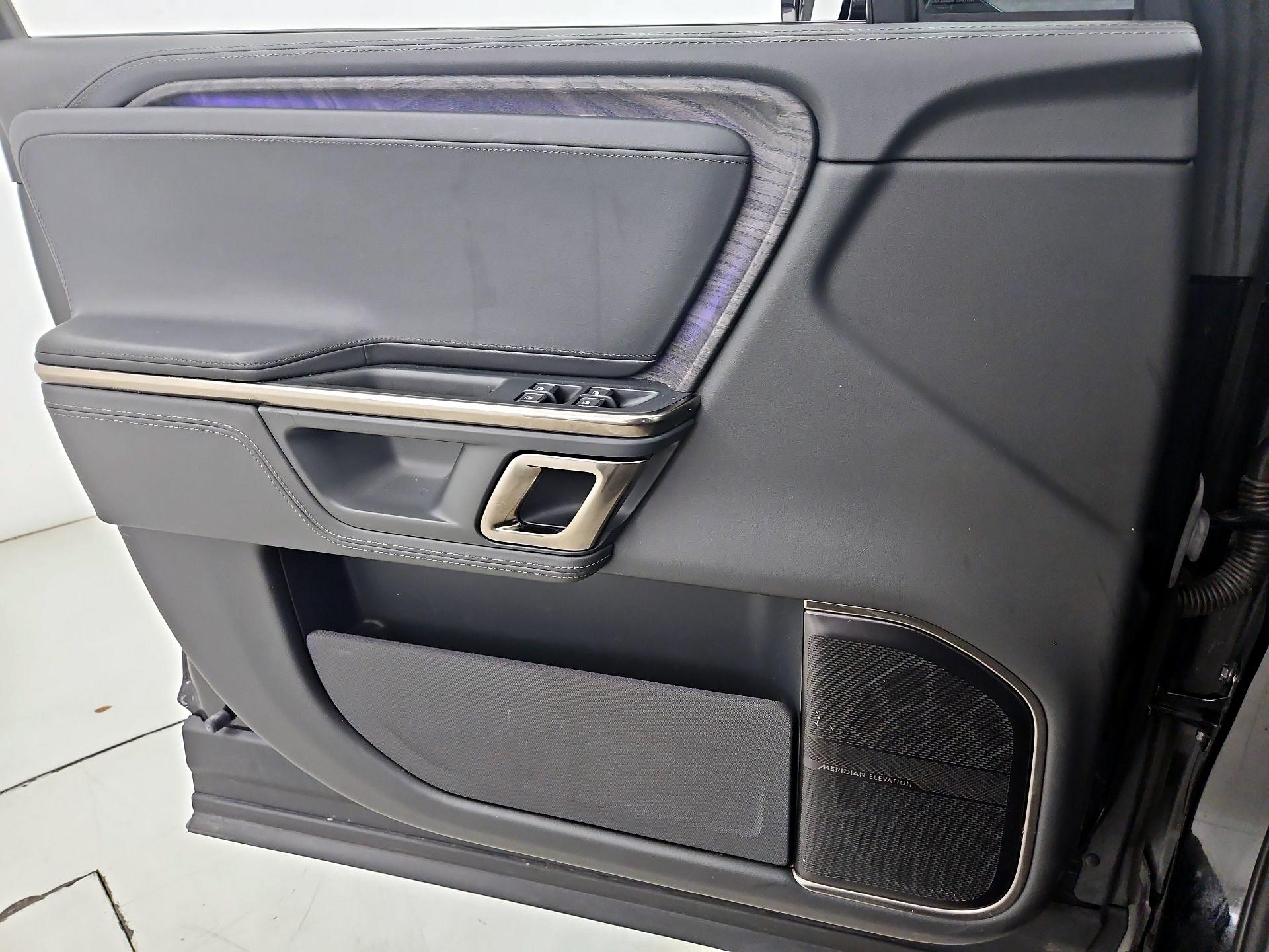 Thumbnail: 2022 Rivian R1T - 12