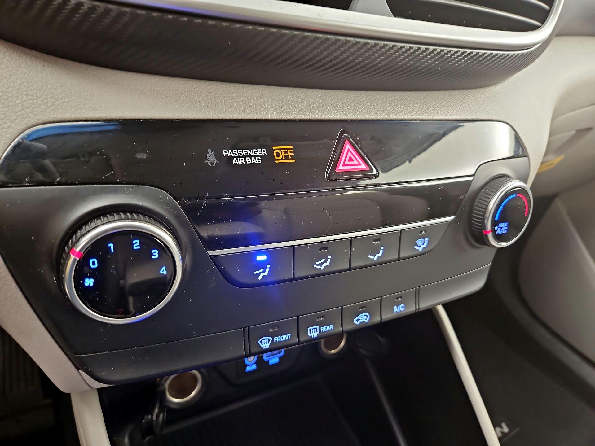 Thumbnail: 2019 Hyundai Tucson - 16