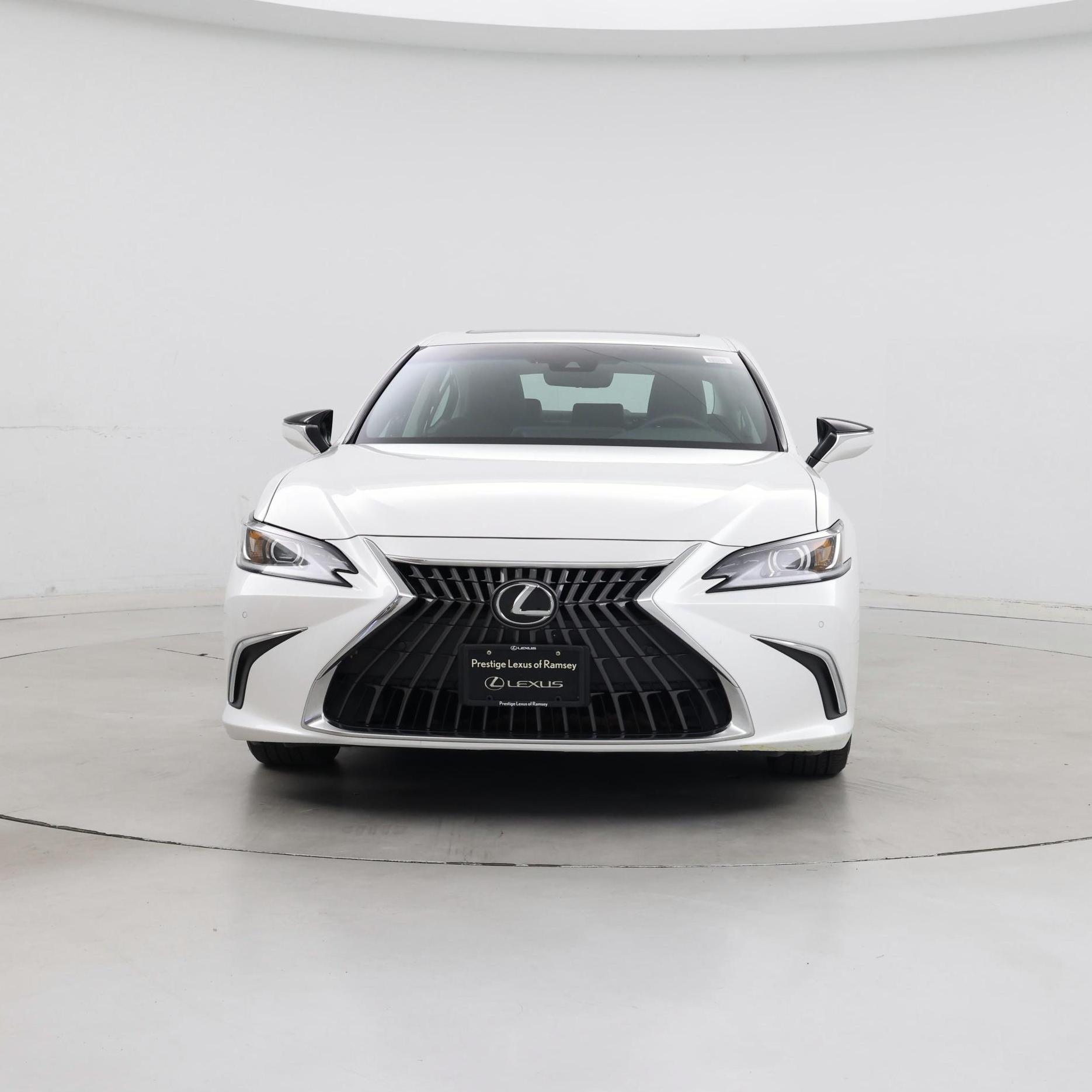 Thumbnail: 2022 Lexus ES - 5