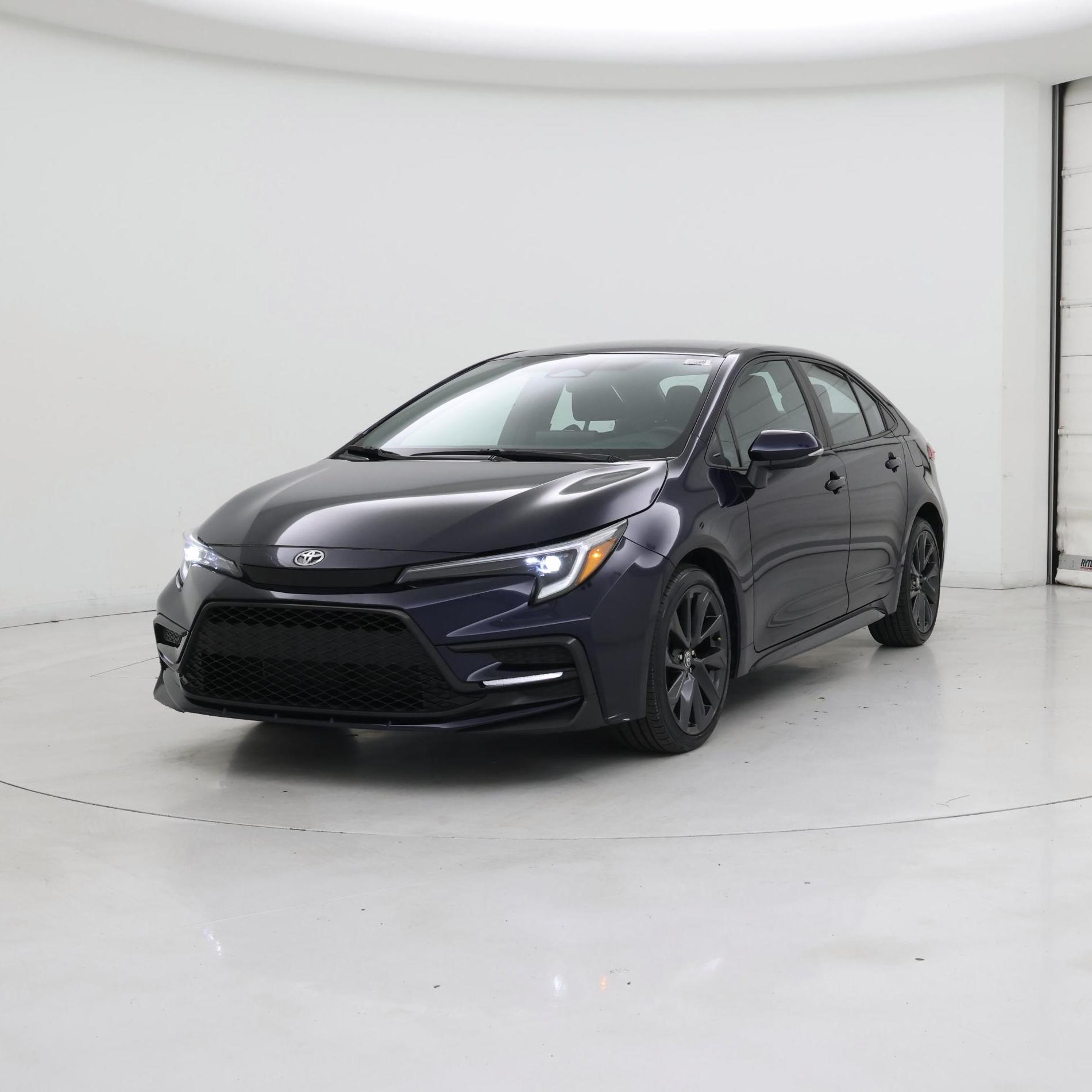 Thumbnail: 2023 Toyota Corolla - 4