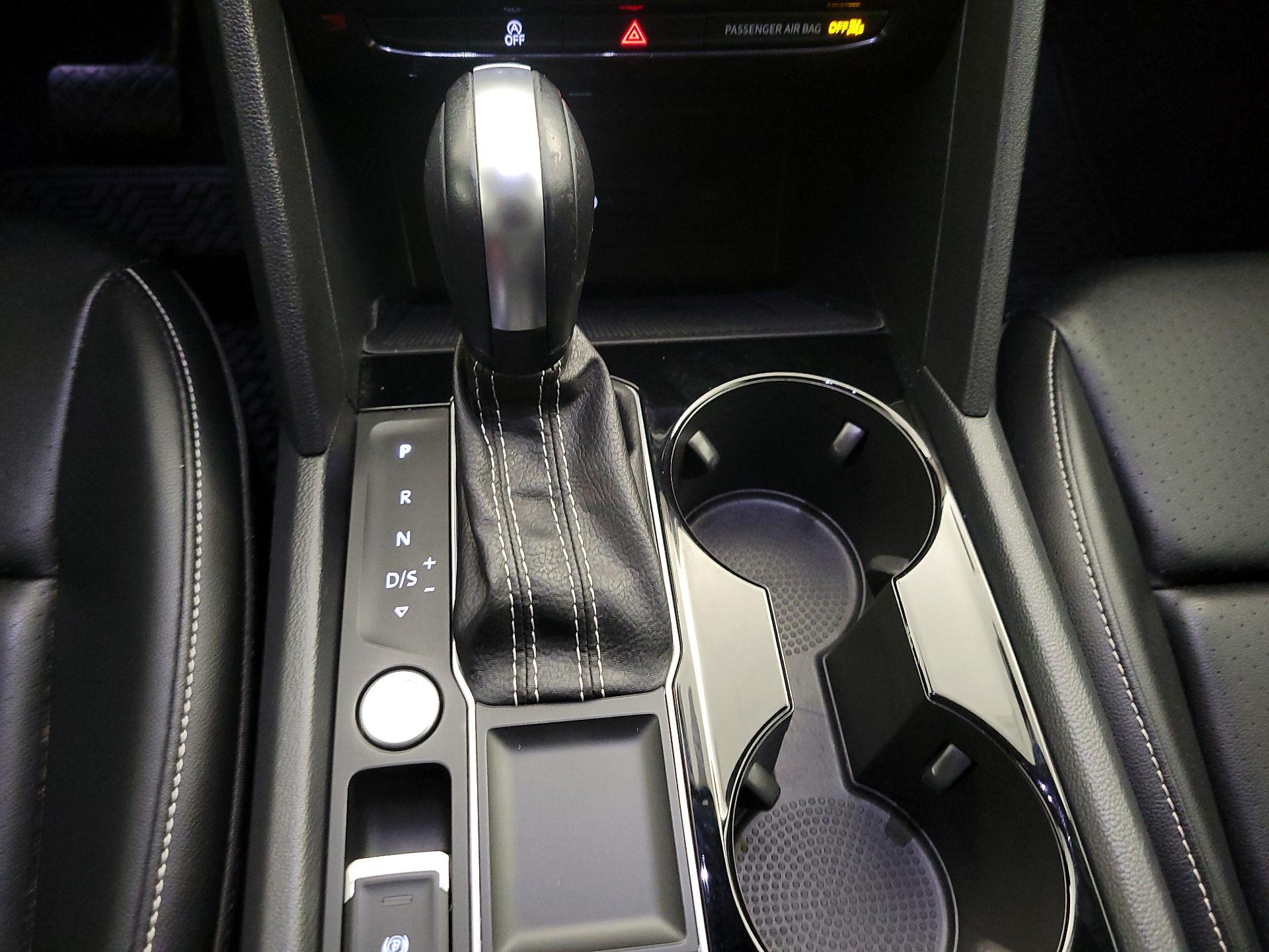 Thumbnail: 2022 Volkswagen Atlas - 17