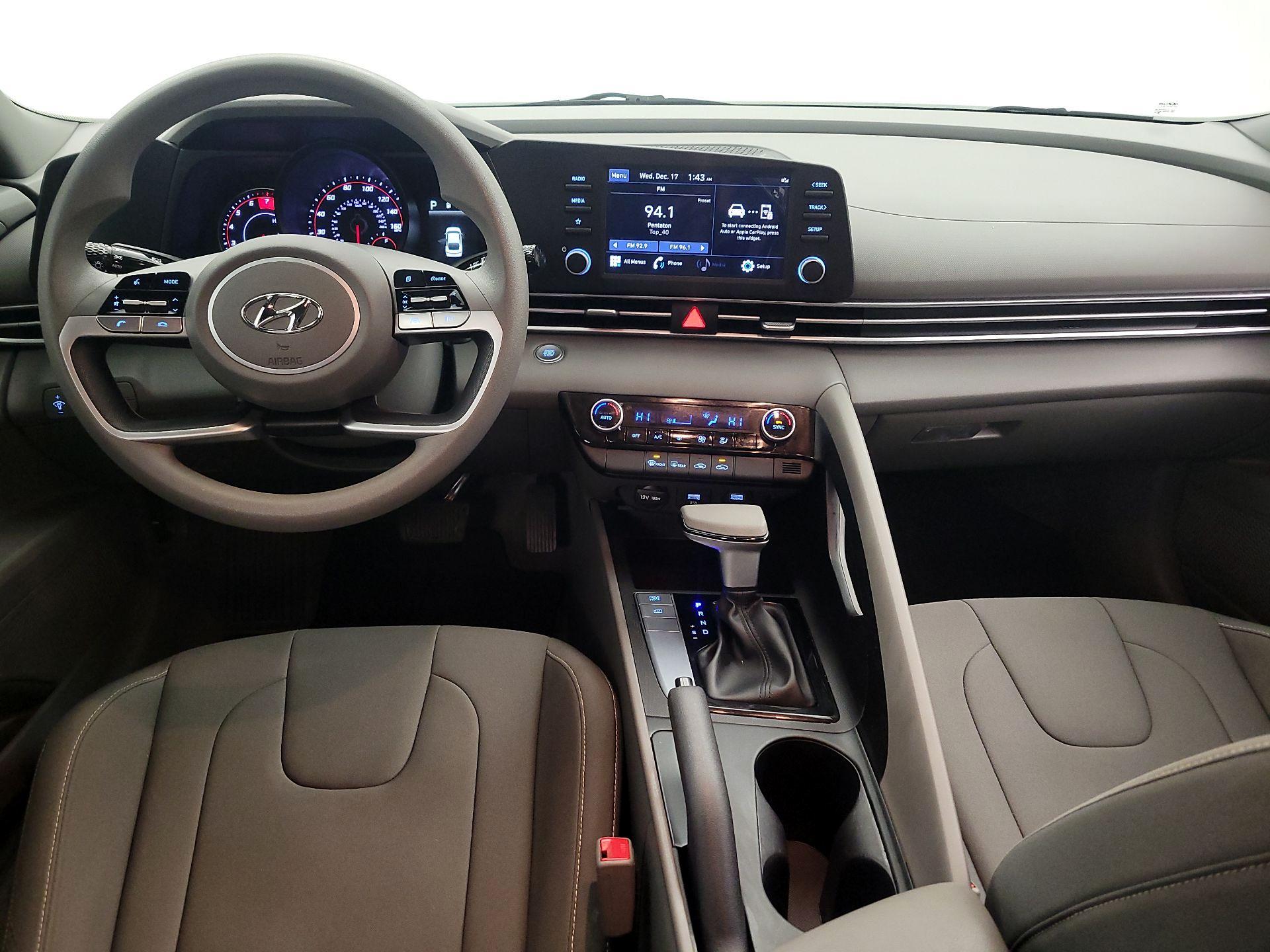 Thumbnail: 2023 Hyundai Elantra - 9