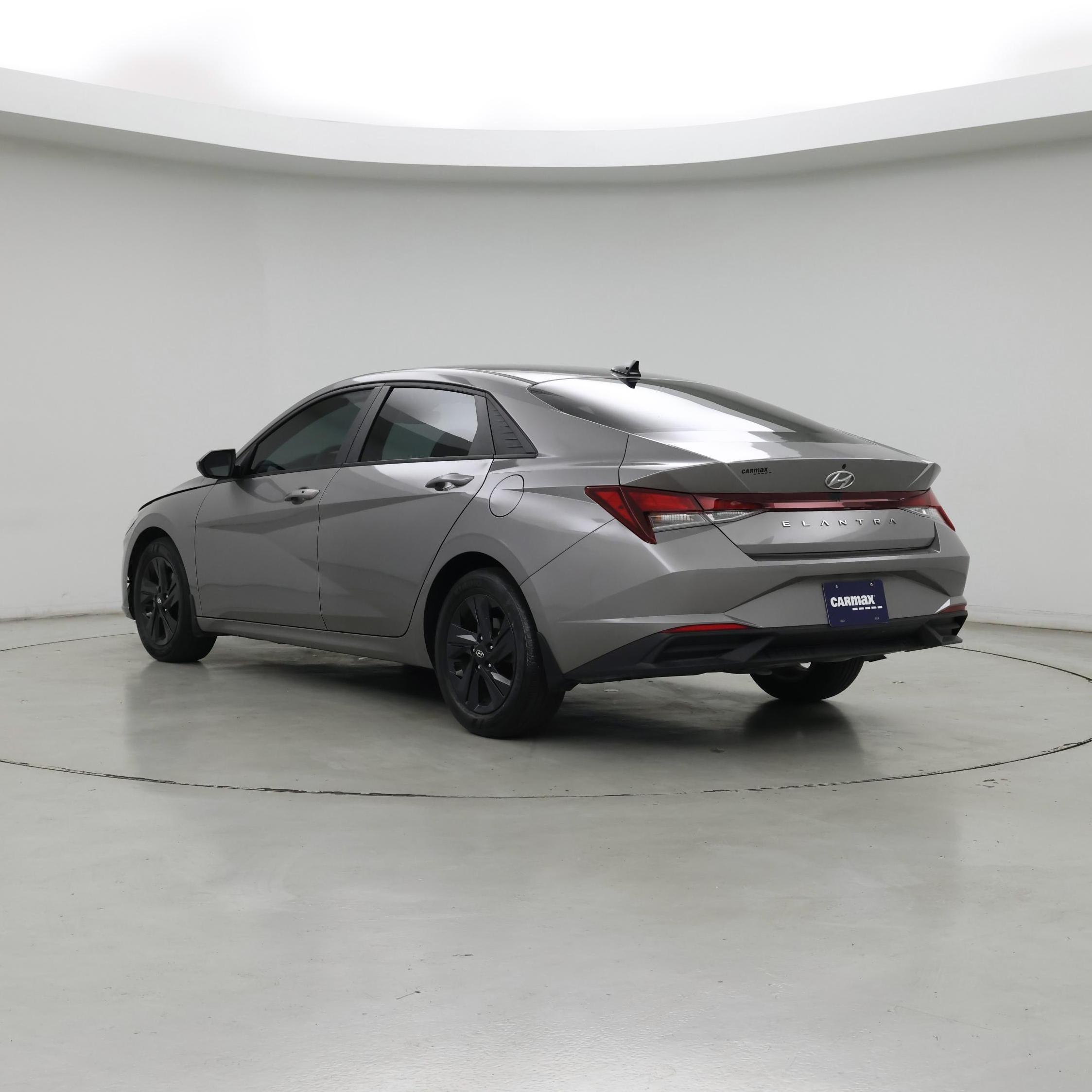 Thumbnail: 2023 Hyundai Elantra - 2