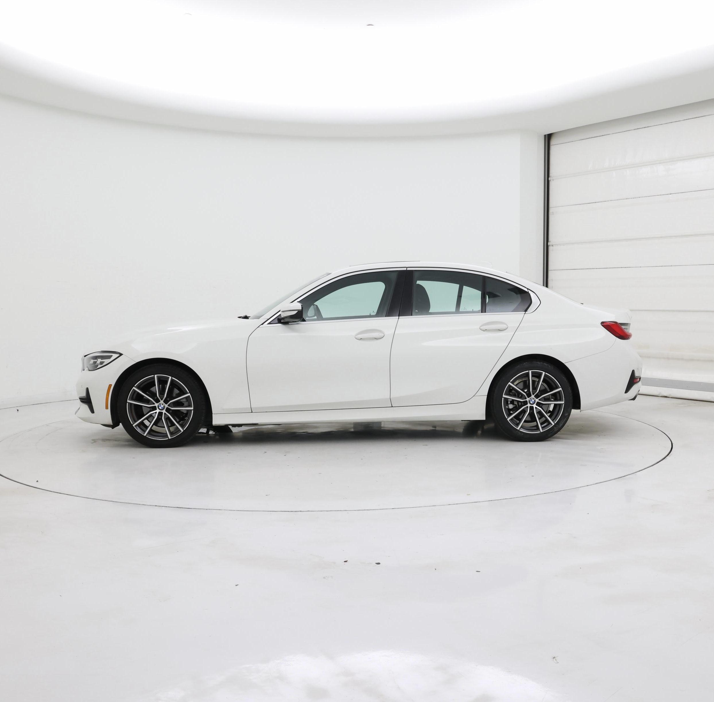 Thumbnail: 2020 BMW 3 Series - 3