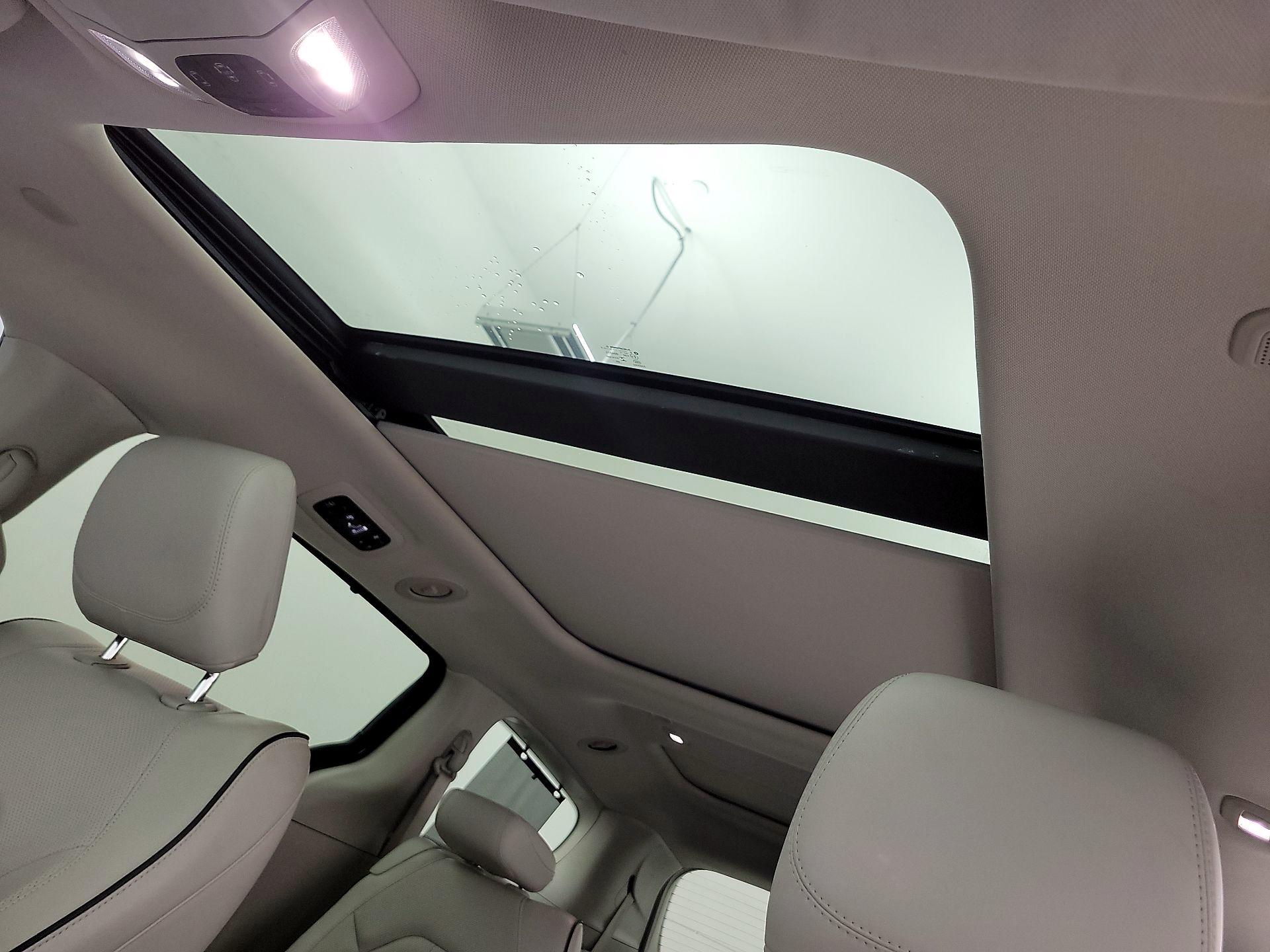 Thumbnail: 2021 Chrysler Pacifica - 20