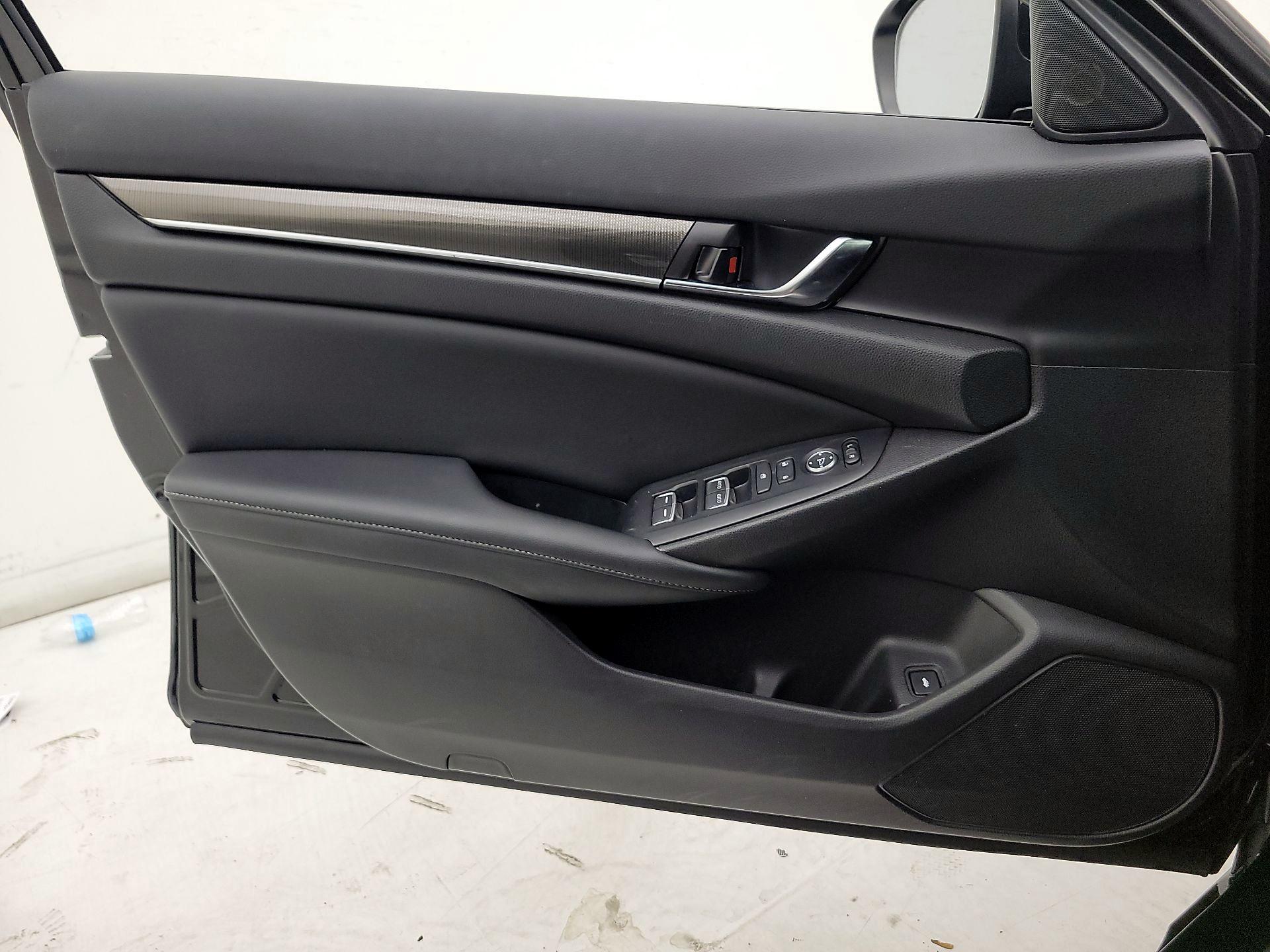 Thumbnail: 2022 Honda Accord - 12