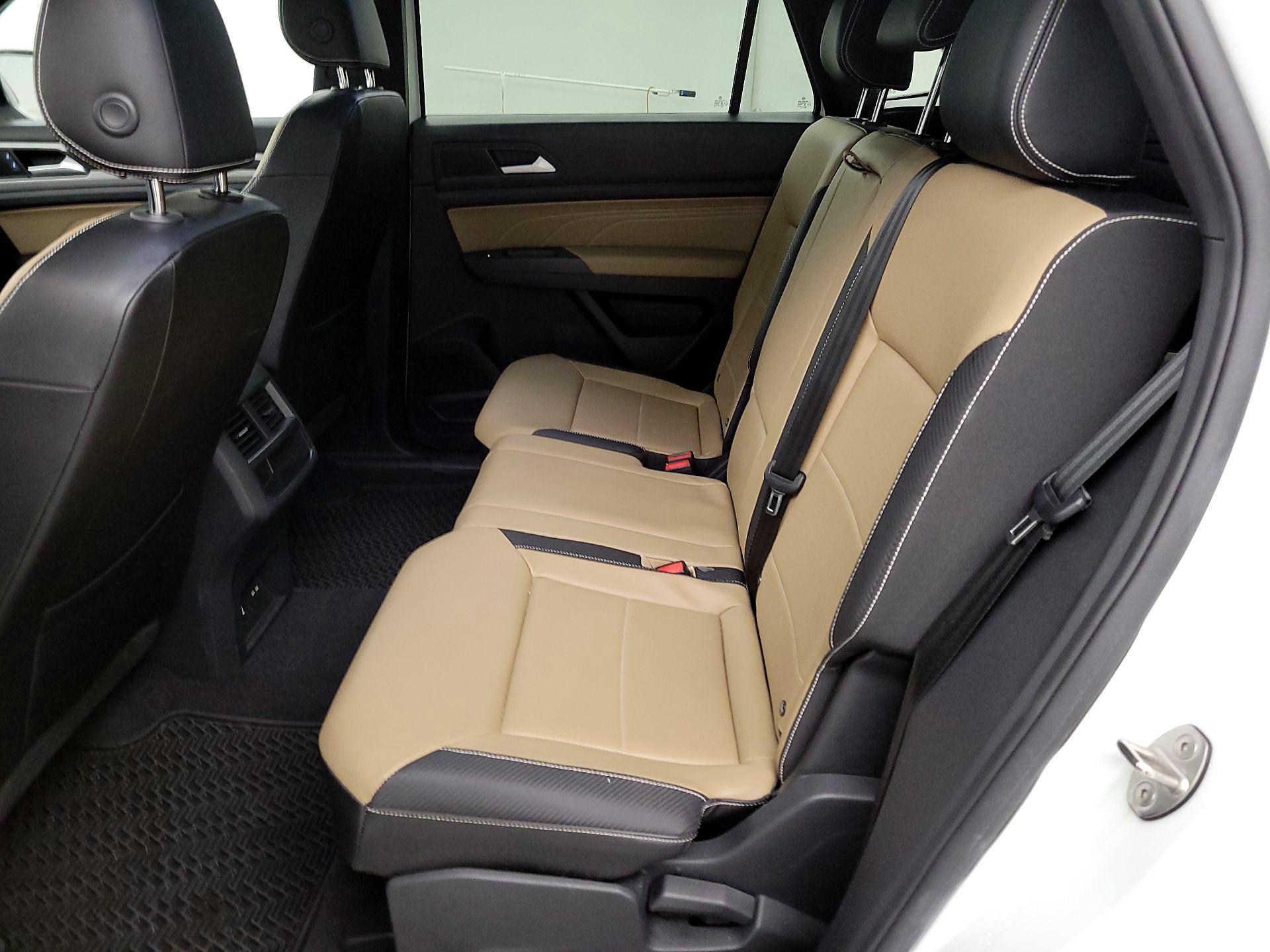 Thumbnail: 2022 Volkswagen Atlas - 20