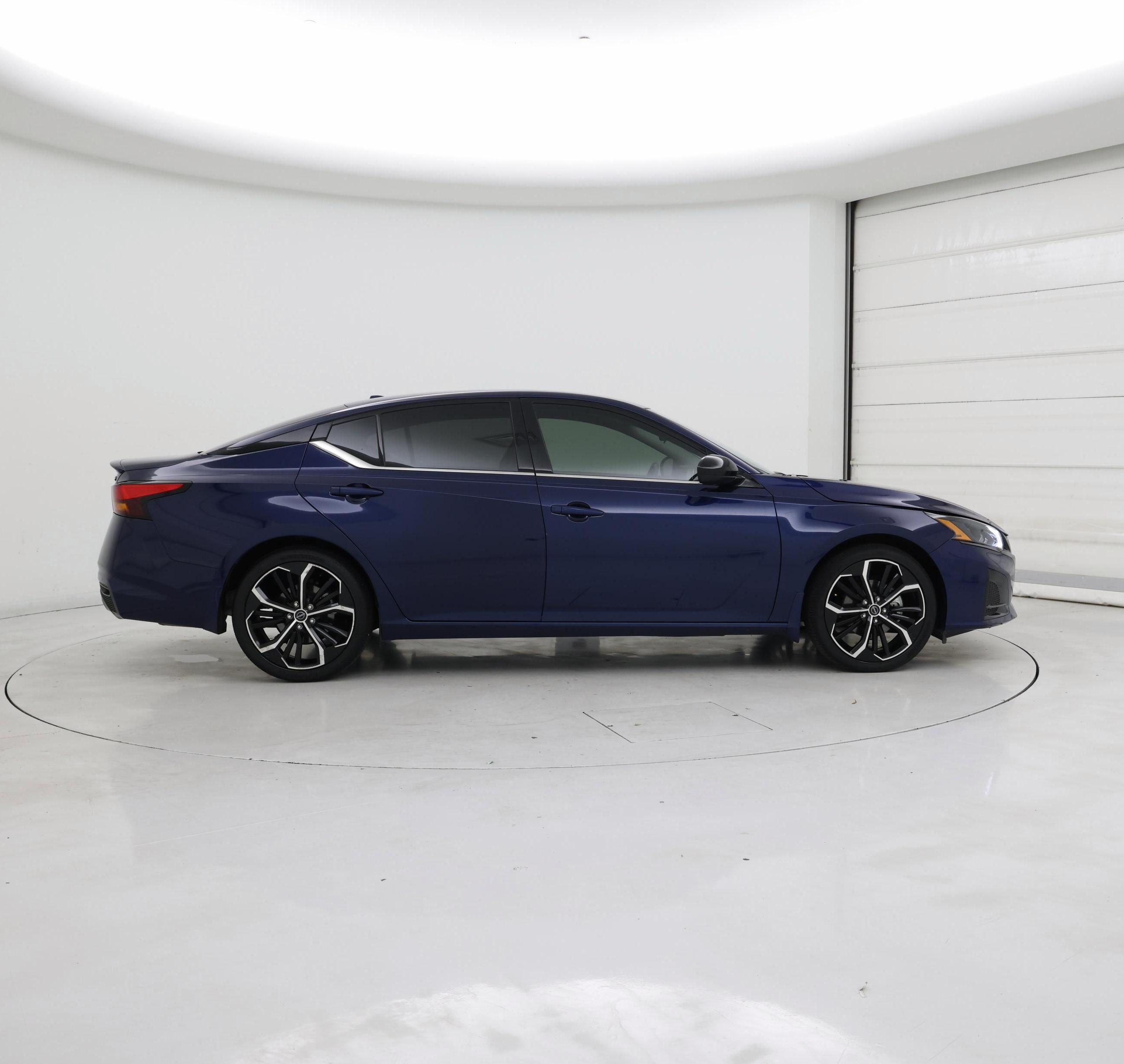 Thumbnail: 2023 Nissan Altima - 7