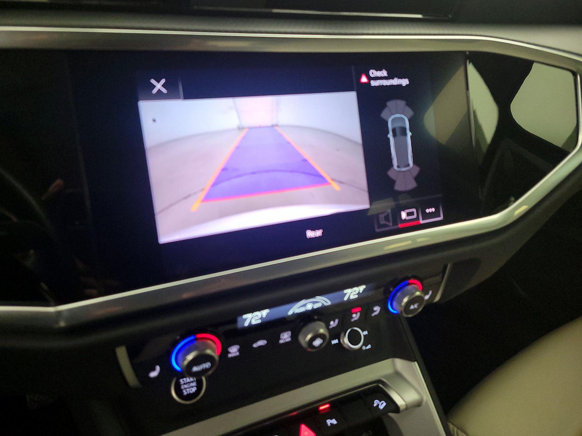 Thumbnail: 2022 Audi Q3 - 14