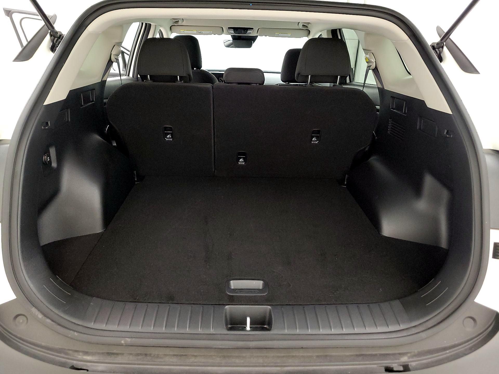 Thumbnail: 2023 Kia Sportage - 20