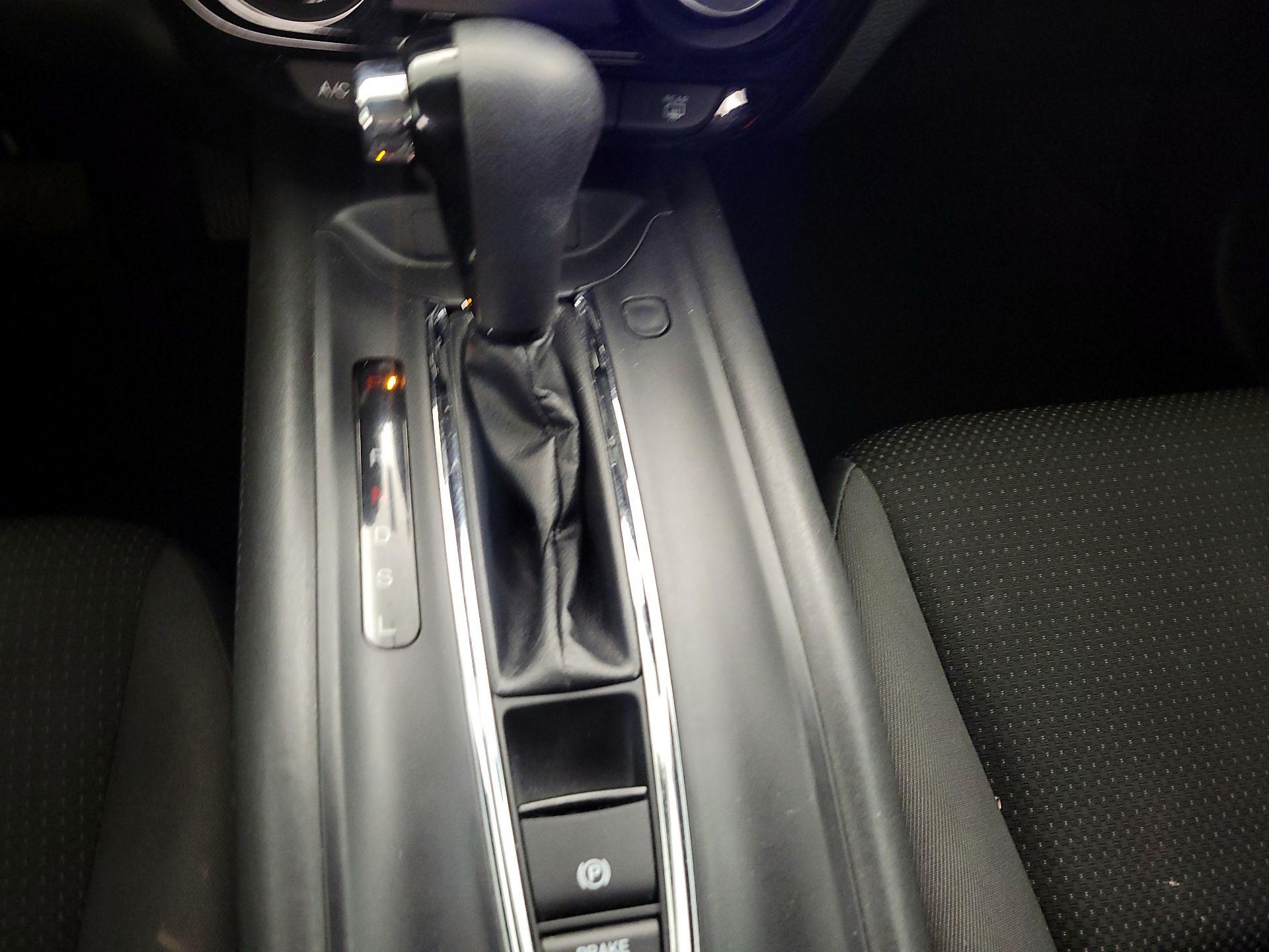 Thumbnail: 2020 Honda HR-V - 17