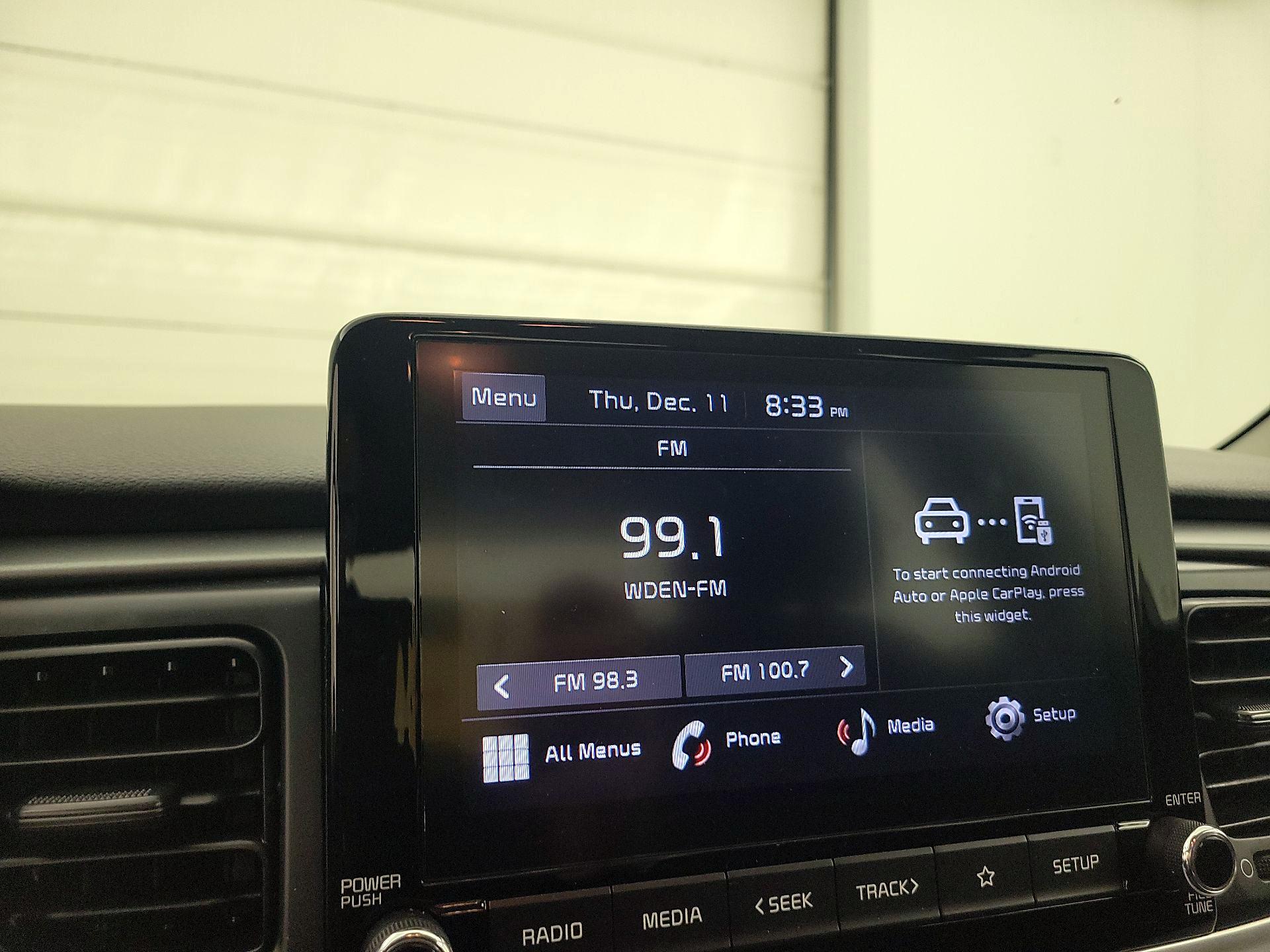 Thumbnail: 2023 Kia Rio - 15