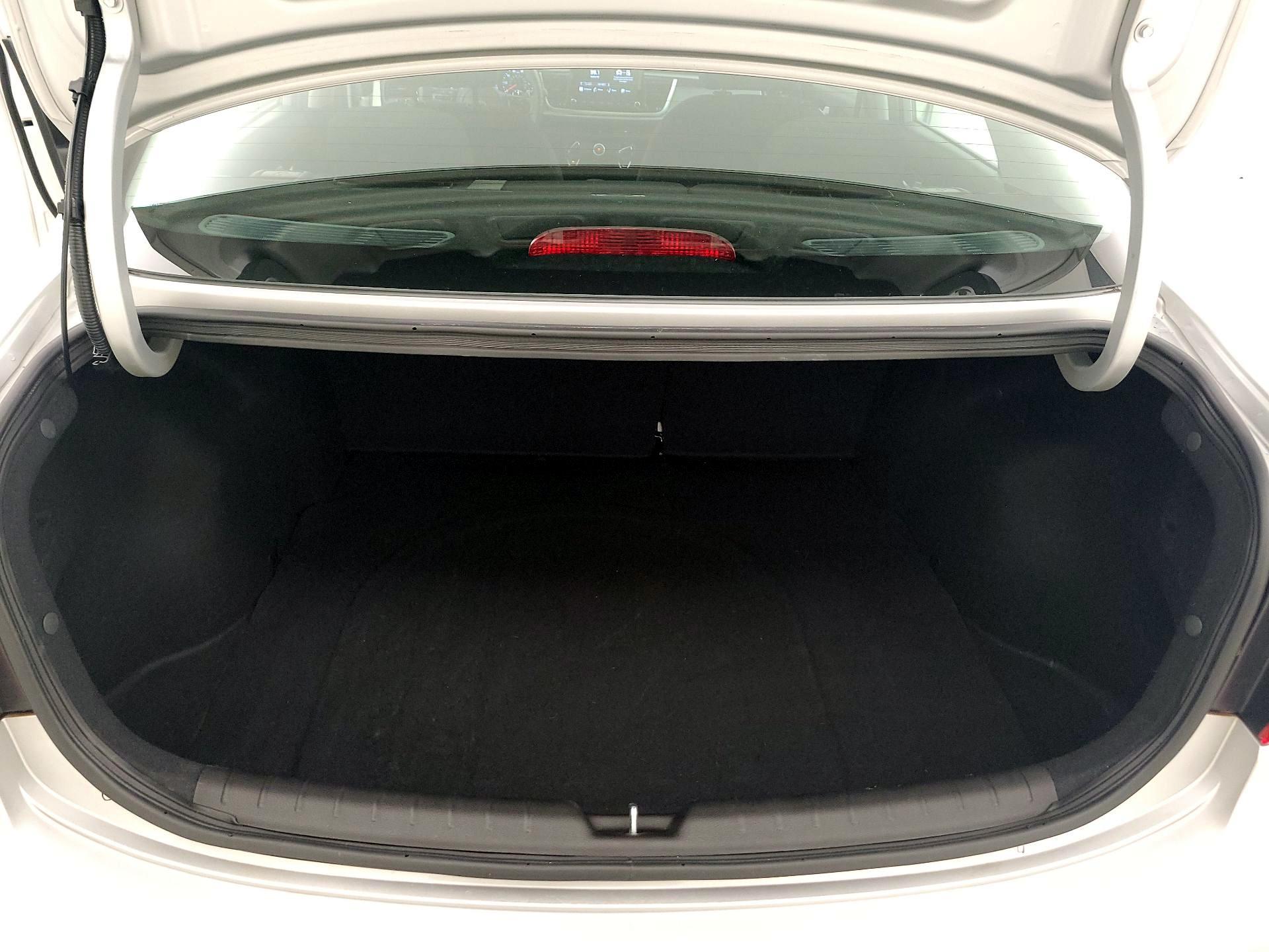 Thumbnail: 2023 Kia Rio - 20