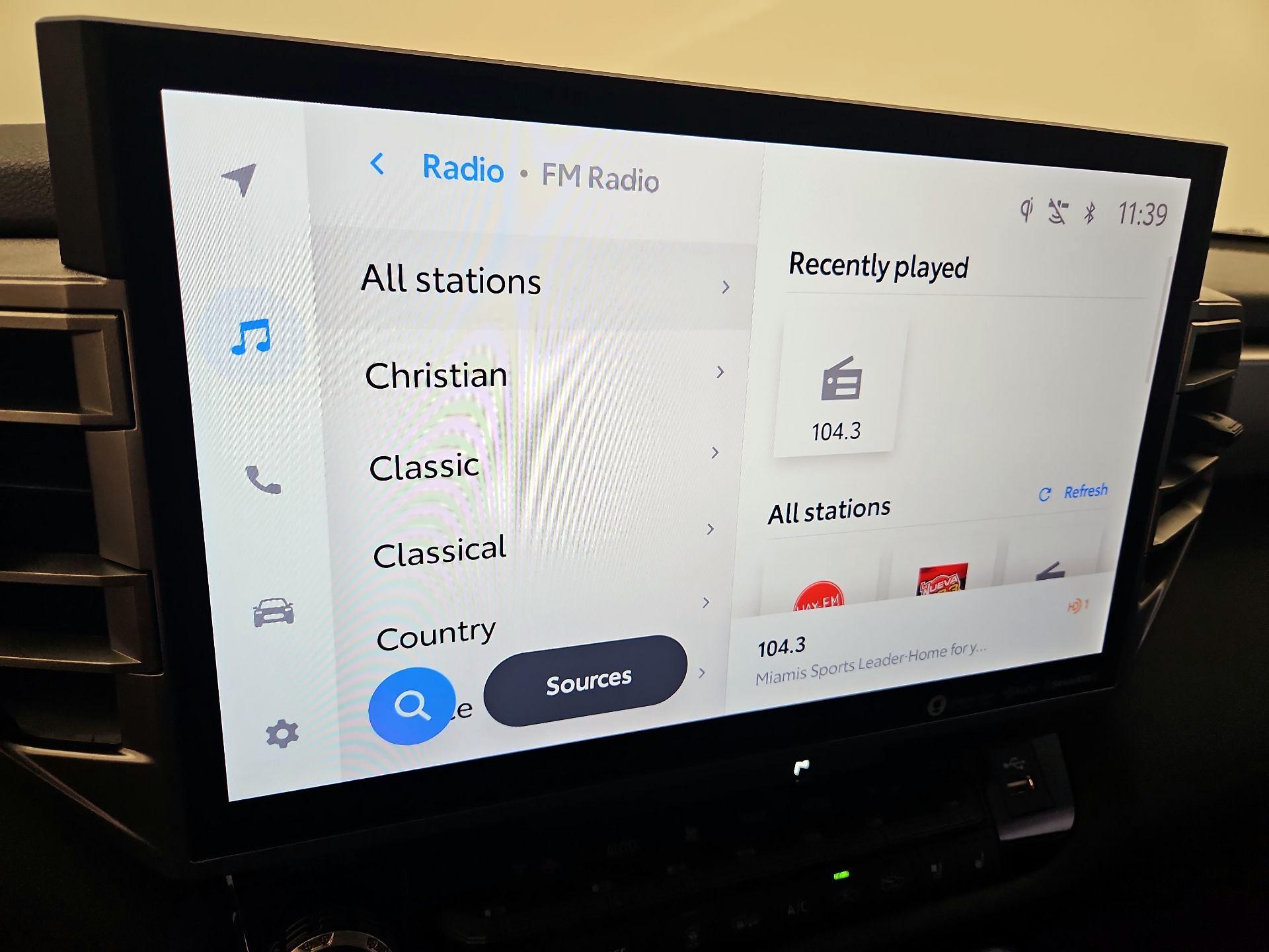 Thumbnail: 2023 Toyota Tundra - 15