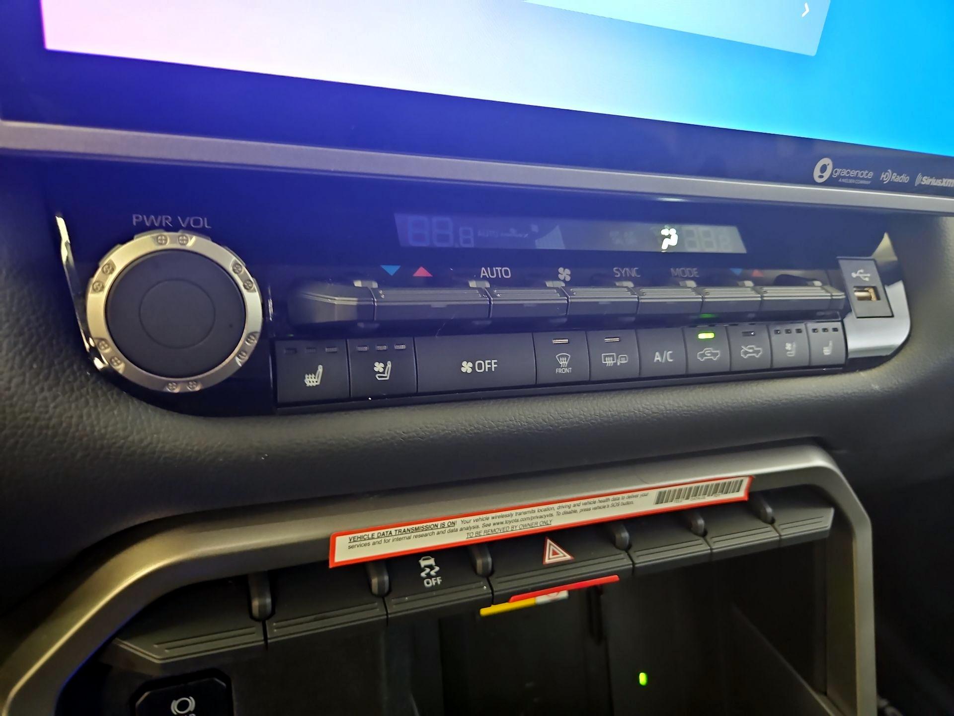 Thumbnail: 2023 Toyota Tundra - 16