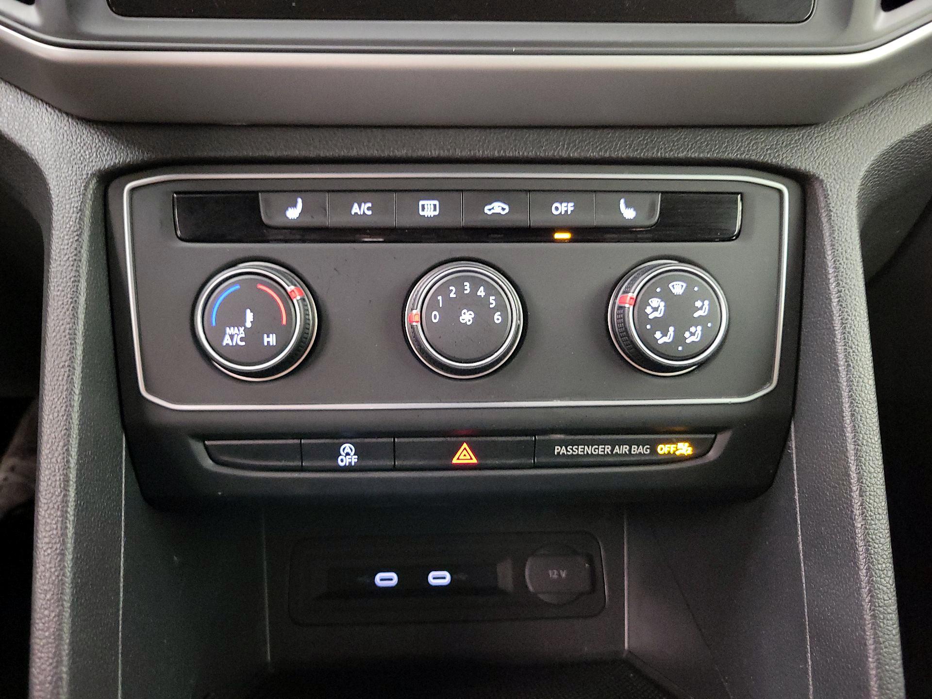 Thumbnail: 2022 Volkswagen Atlas - 16