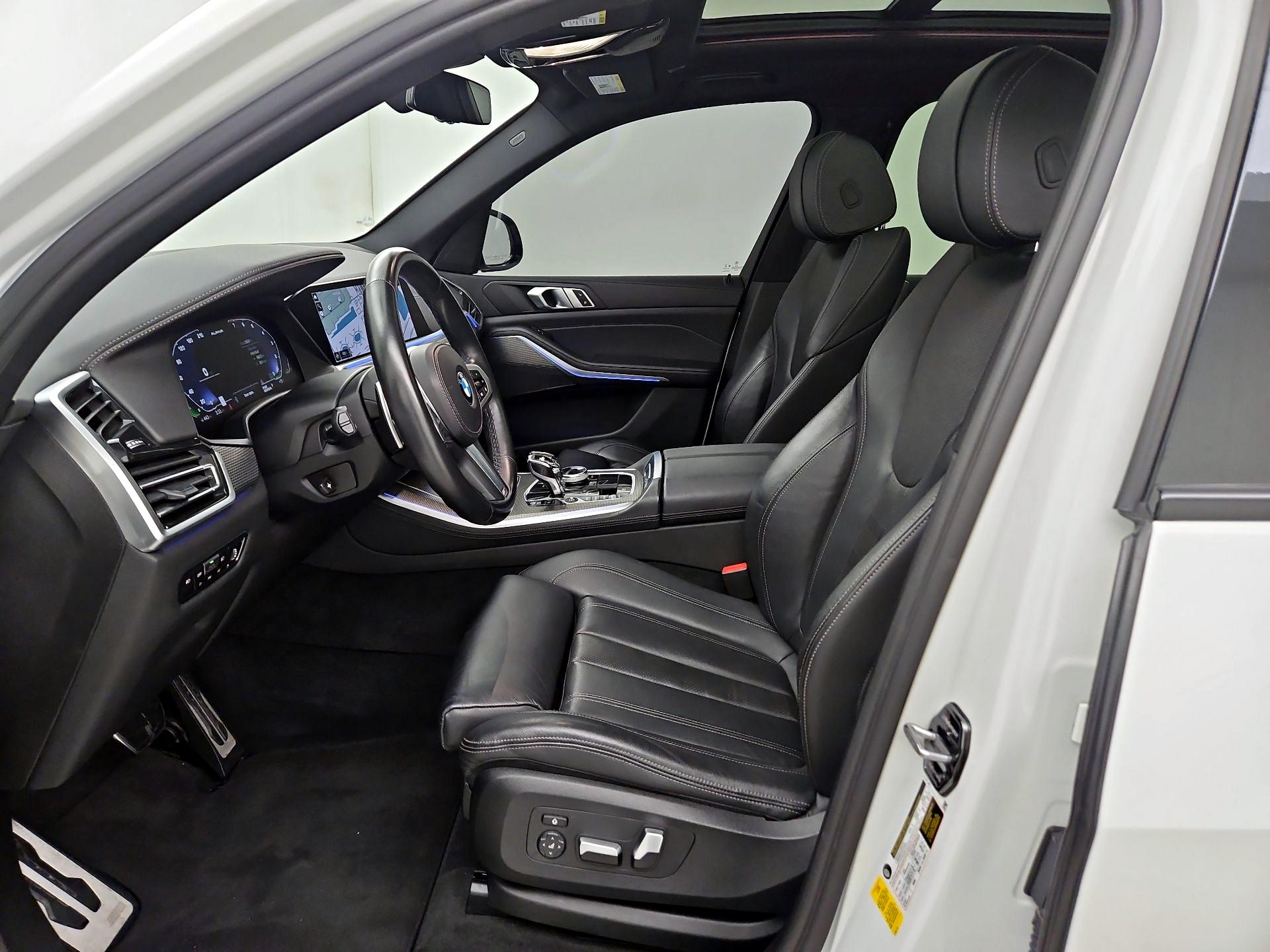 Thumbnail: 2021 BMW X5 - 11