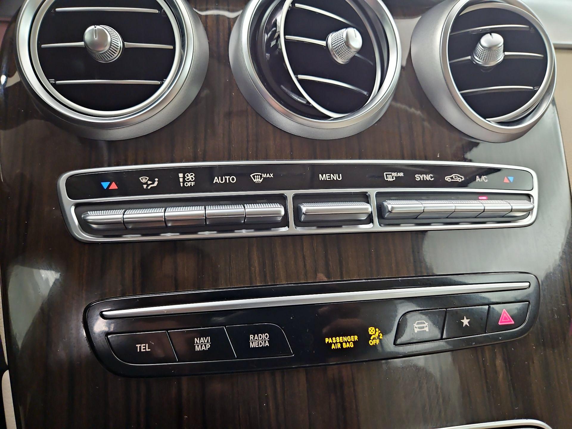 Thumbnail: 2022 Mercedes-Benz GLC - 16