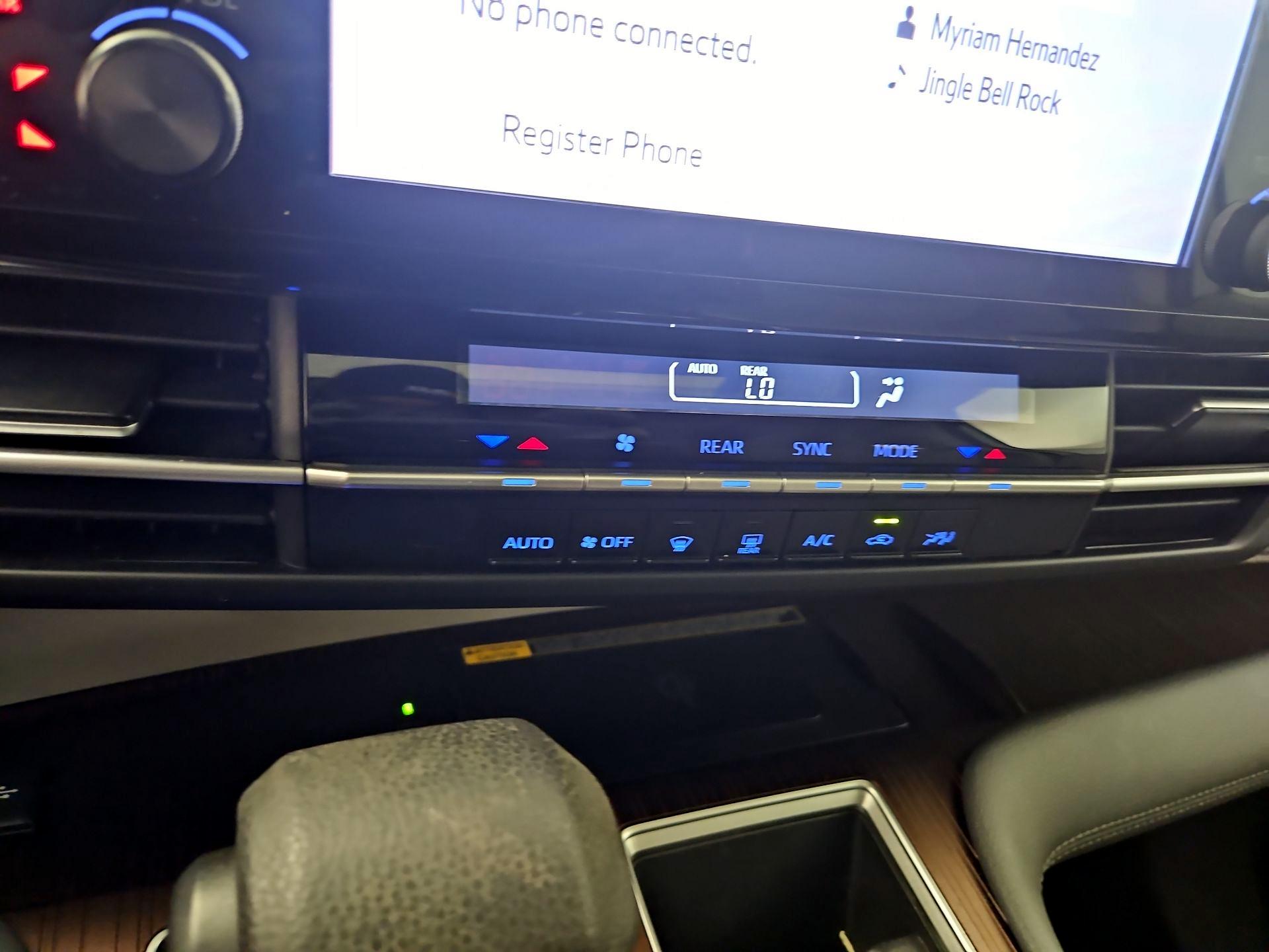 Thumbnail: 2021 Toyota Sienna - 16