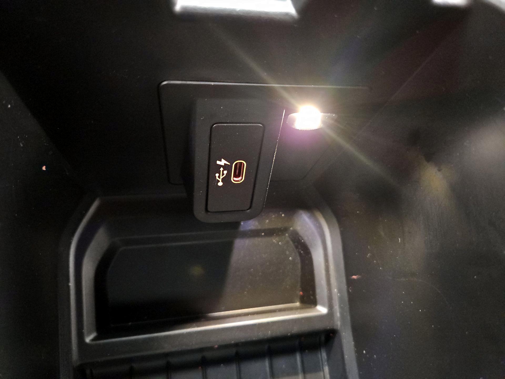 Thumbnail: 2021 BMW X3 - 19