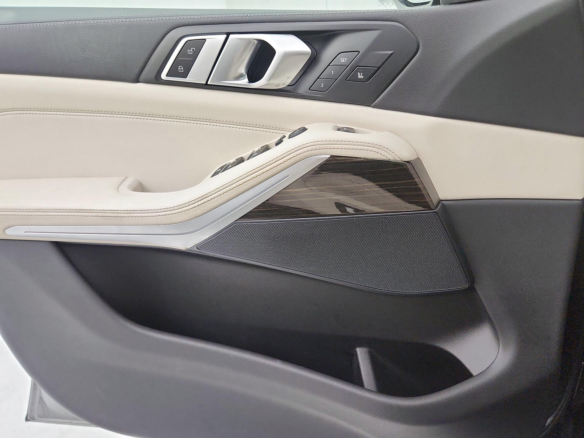 Thumbnail: 2021 BMW X5 - 12