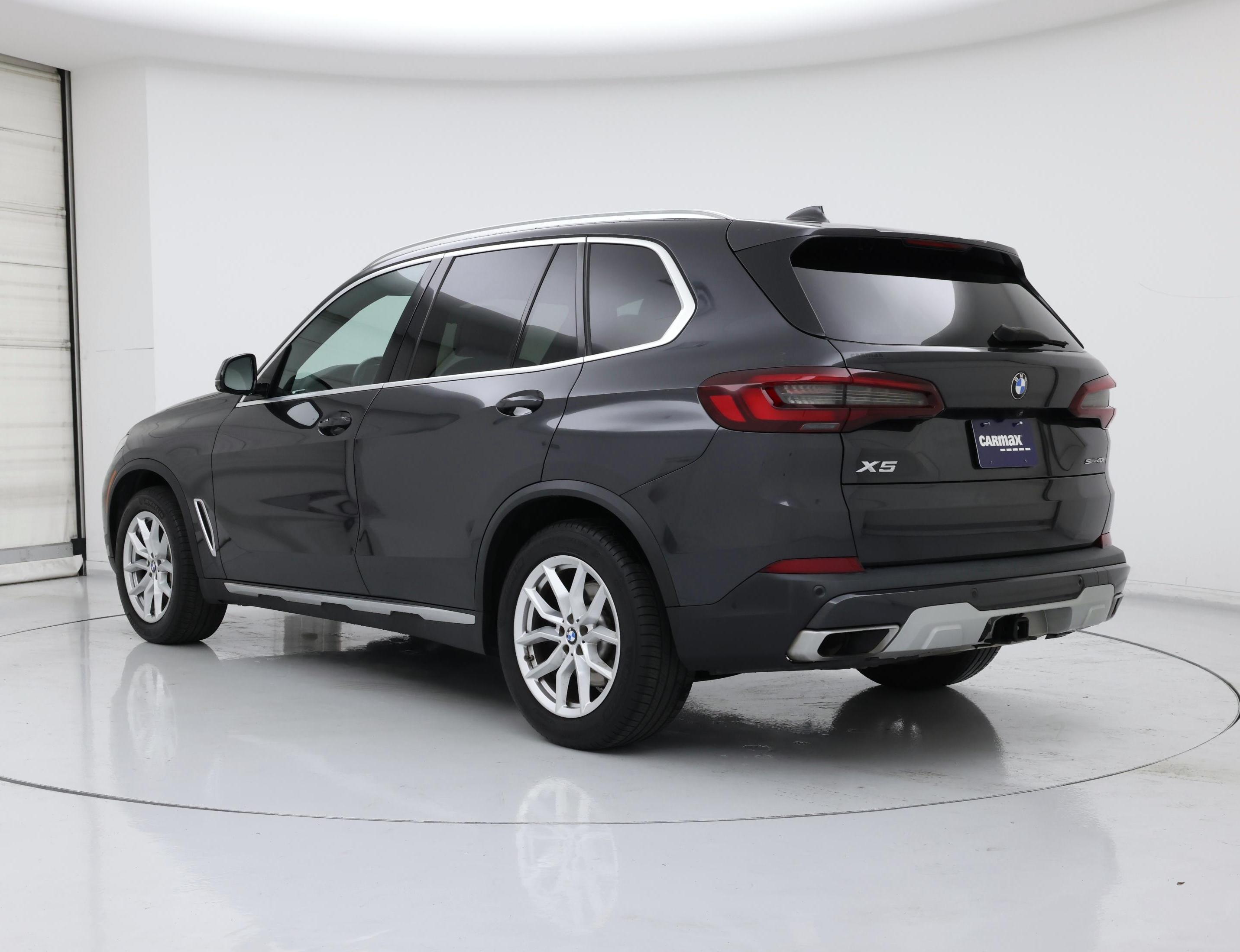 Thumbnail: 2021 BMW X5 - 2