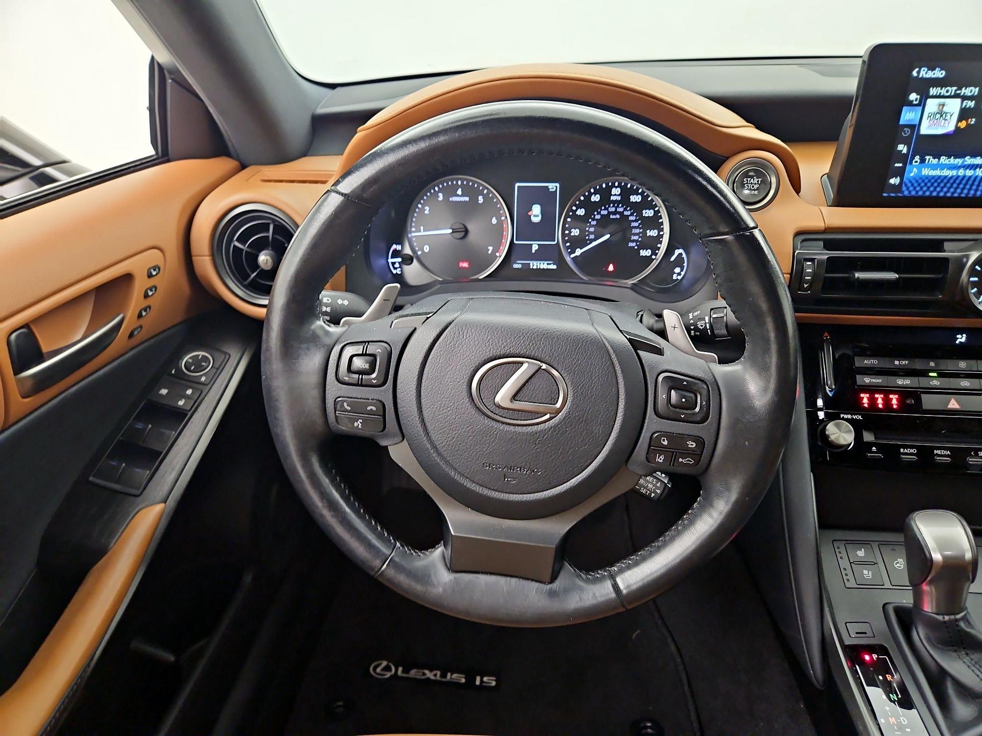 Thumbnail: 2023 Lexus IS - 10