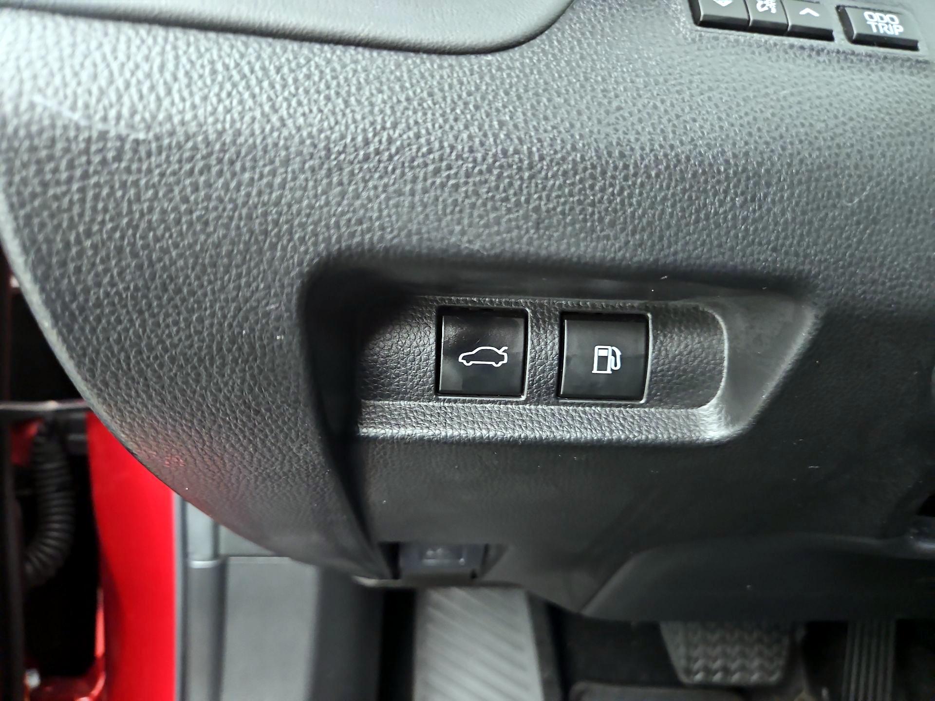 Thumbnail: 2023 Toyota Crown - 13