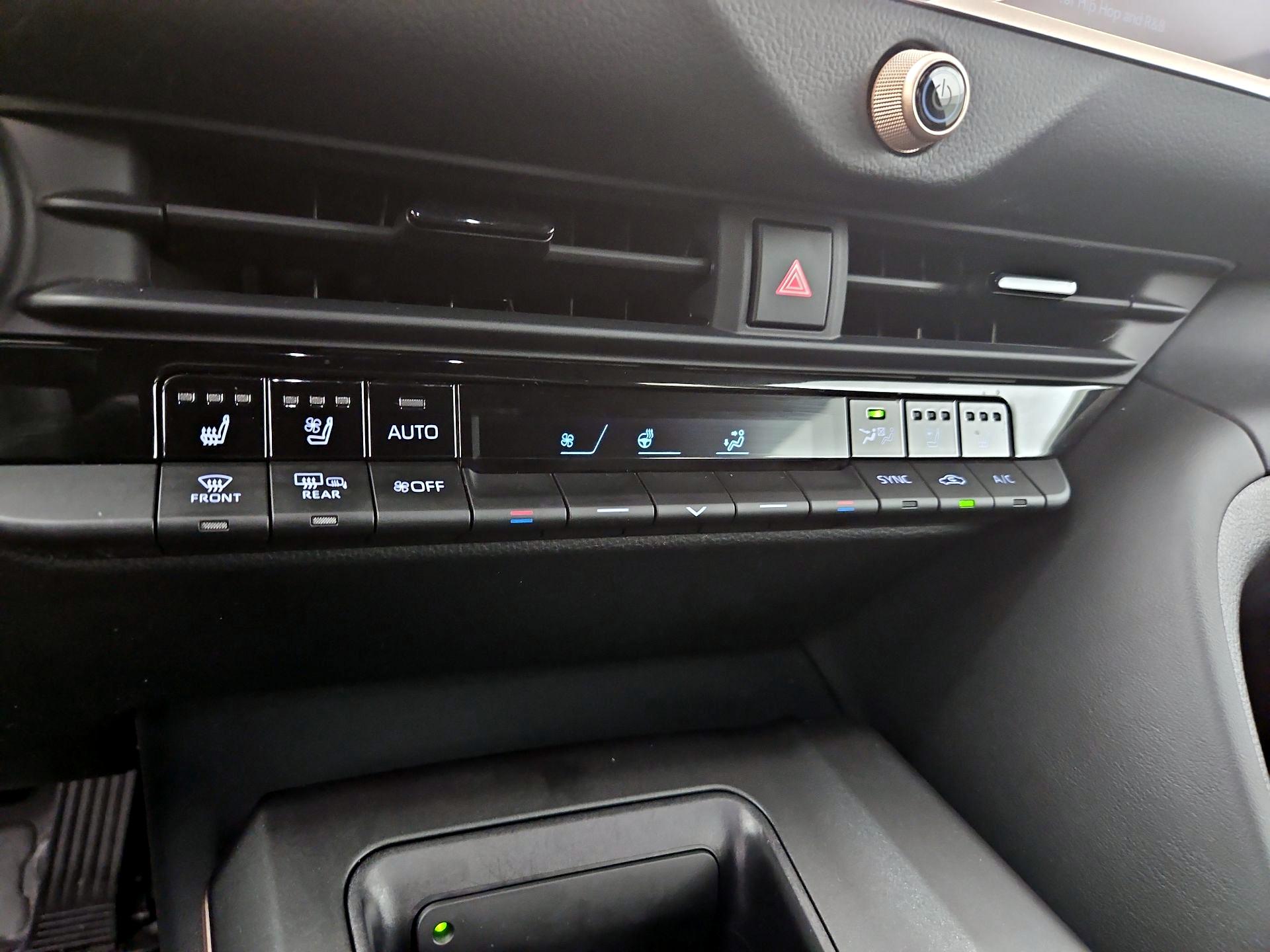 Thumbnail: 2023 Toyota Crown - 16