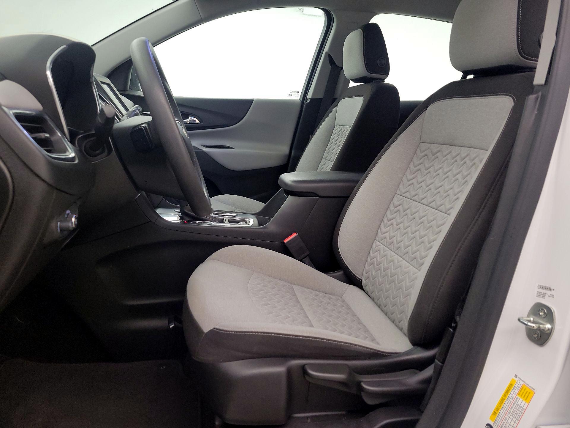 Thumbnail: 2022 Chevrolet Equinox - 11