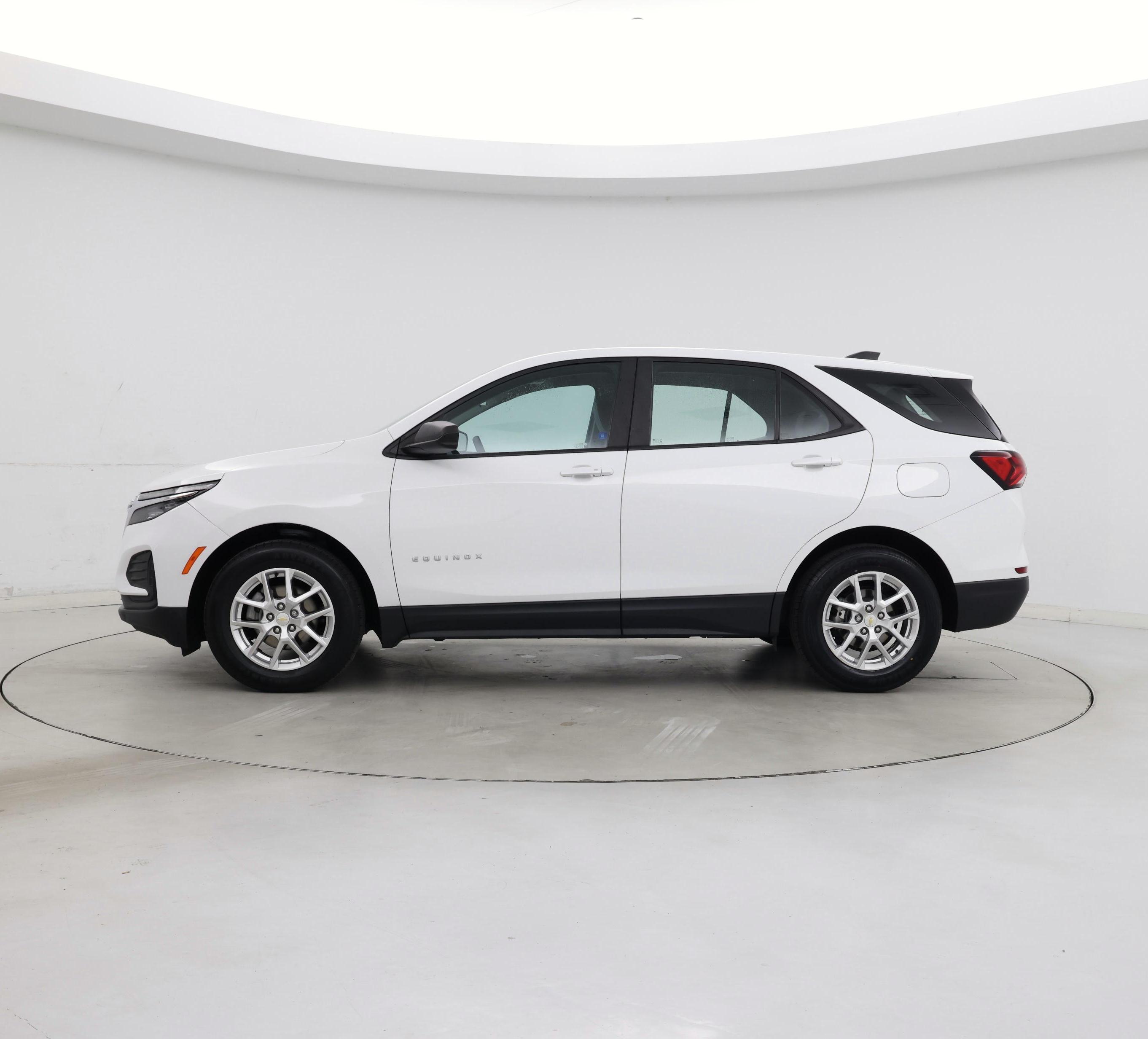 Thumbnail: 2022 Chevrolet Equinox - 3