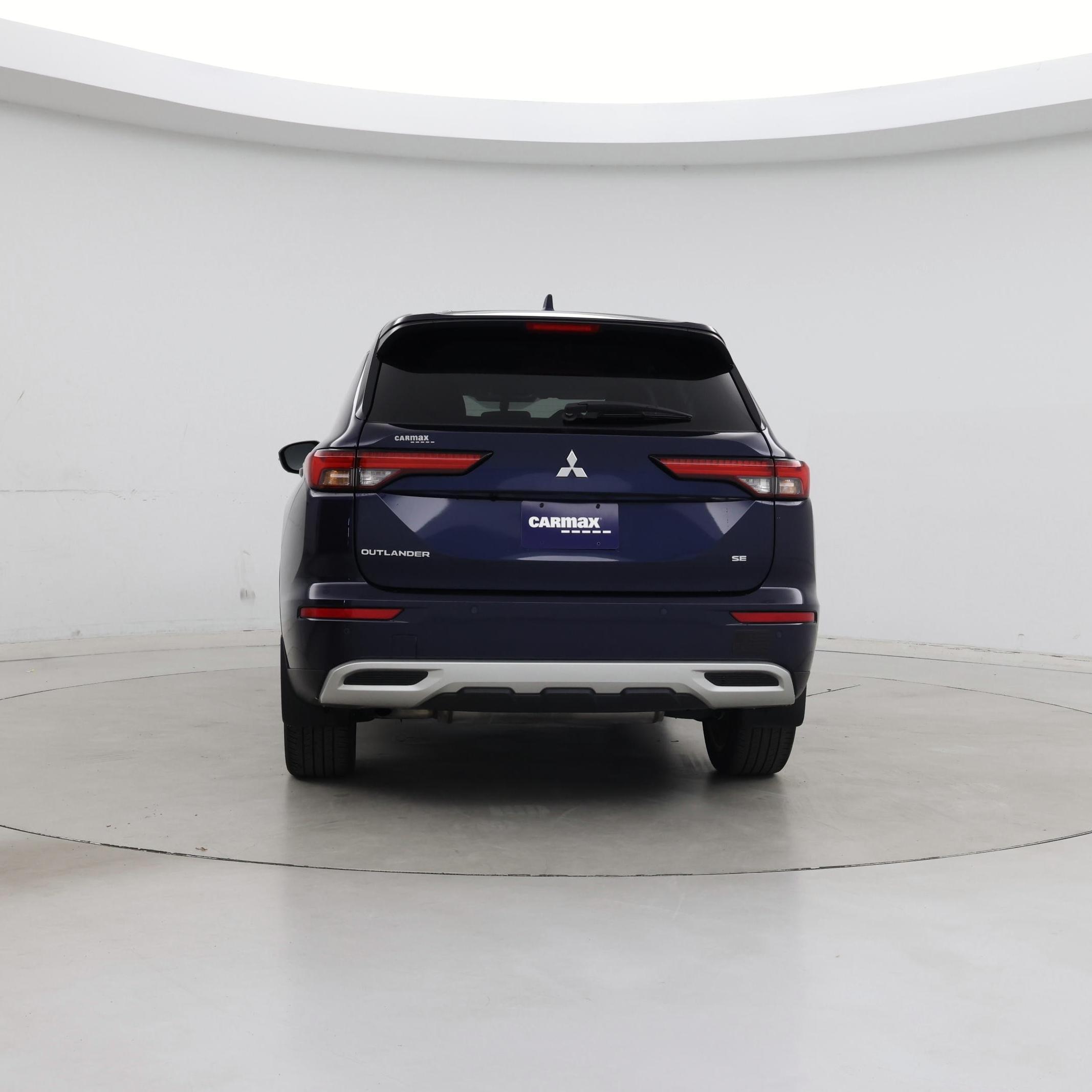 Thumbnail: 2023 Mitsubishi Outlander - 6