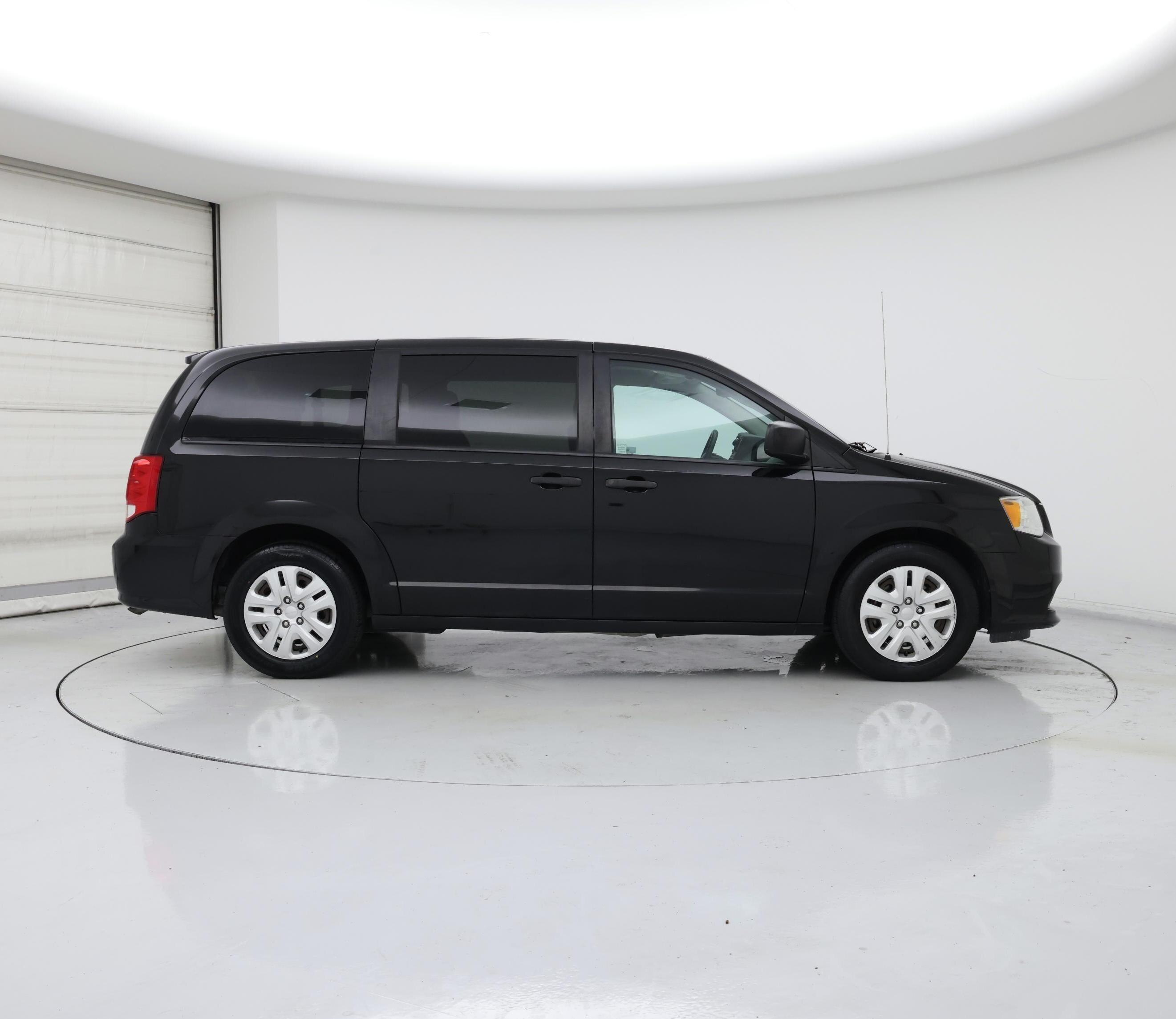 Thumbnail: 2020 Dodge Grand Caravan - 7